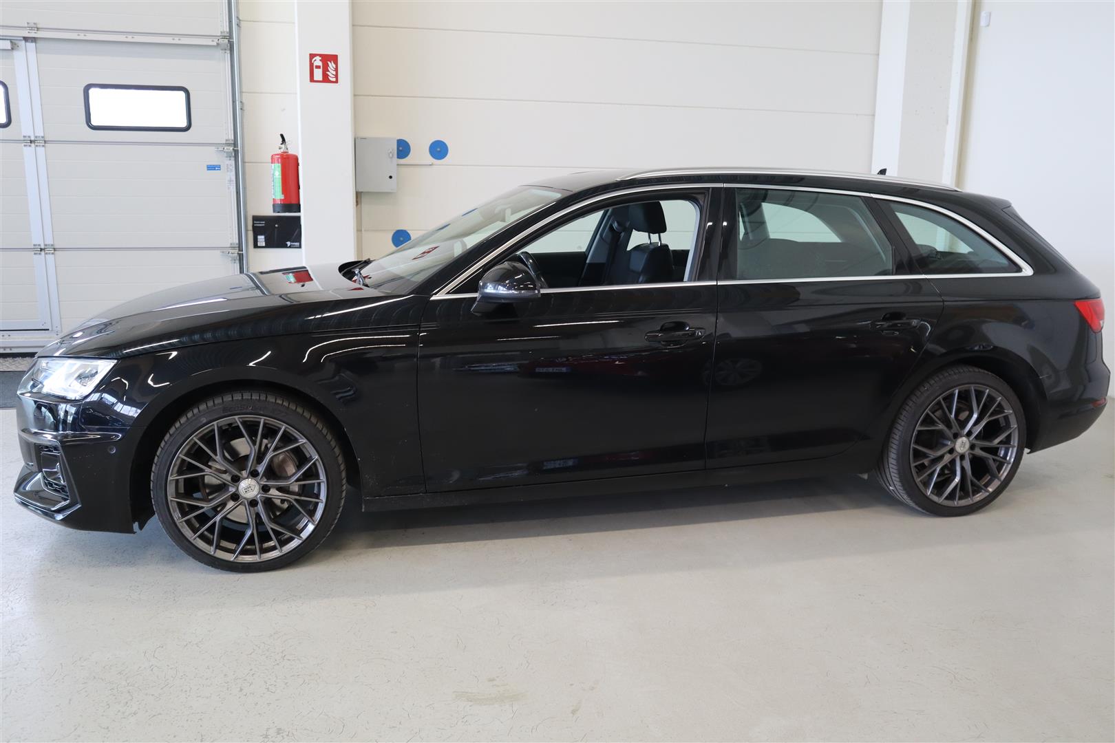 AUDI A4 2016