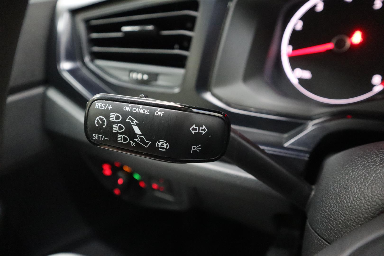 VOLKSWAGEN Polo 2019