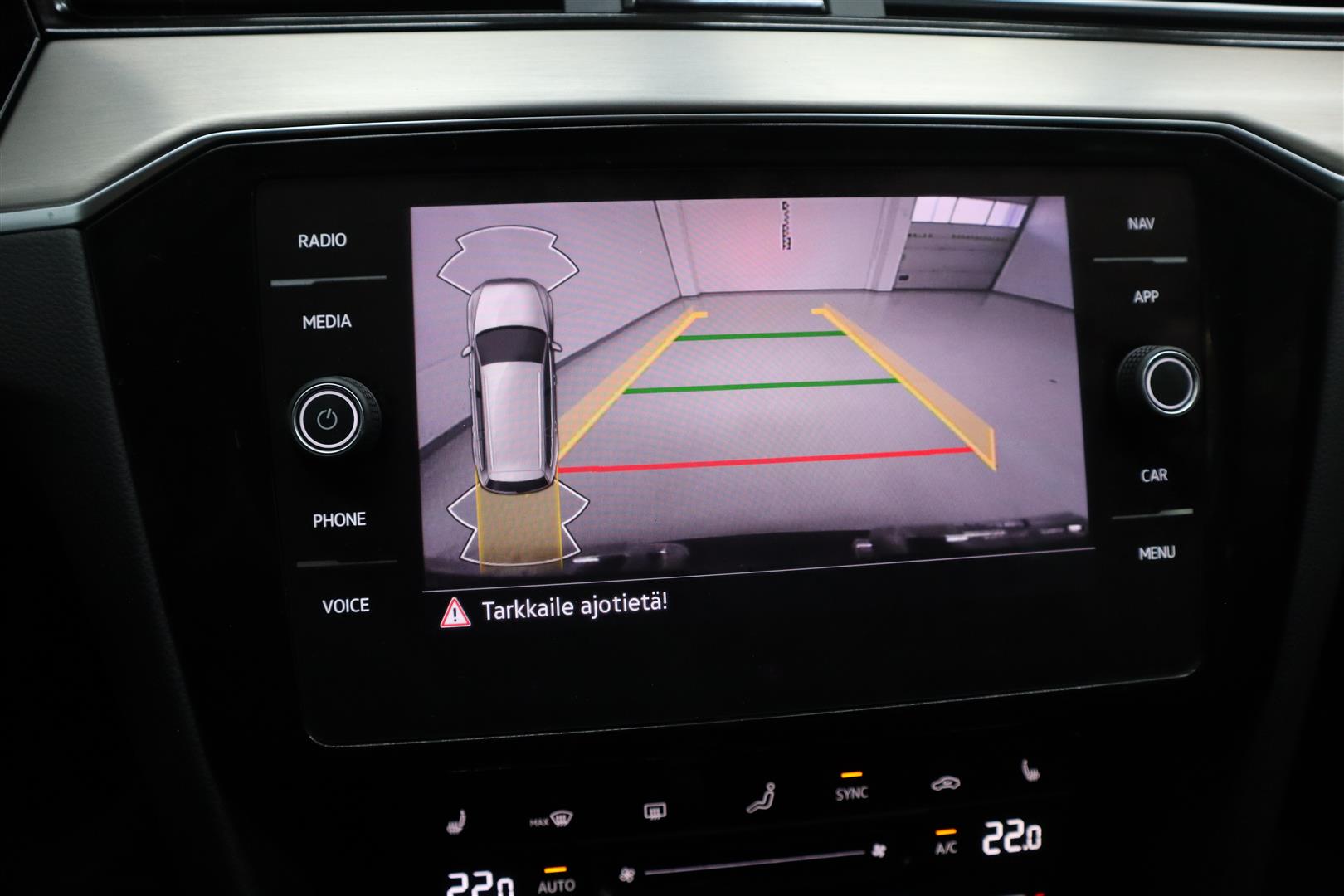 VOLKSWAGEN Passat 2022