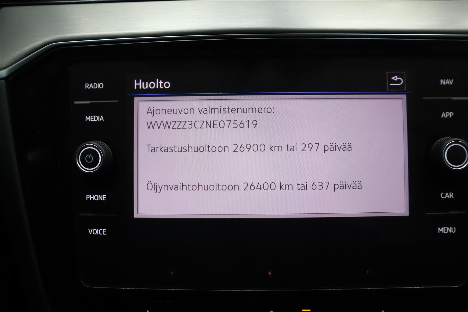 VOLKSWAGEN Passat 2022