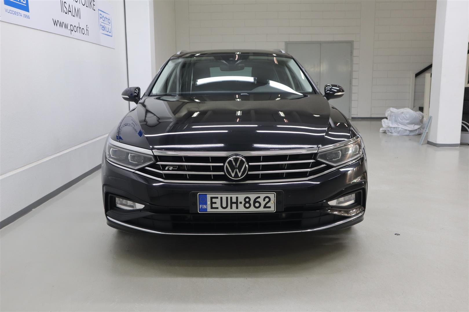 VOLKSWAGEN Passat 2022