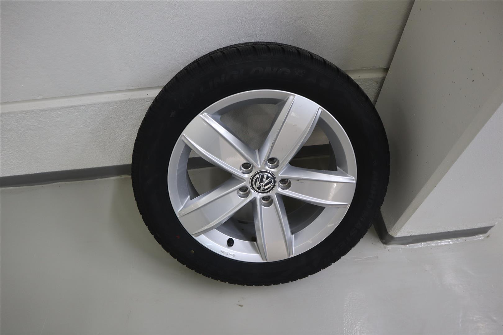 VOLKSWAGEN Passat 2022