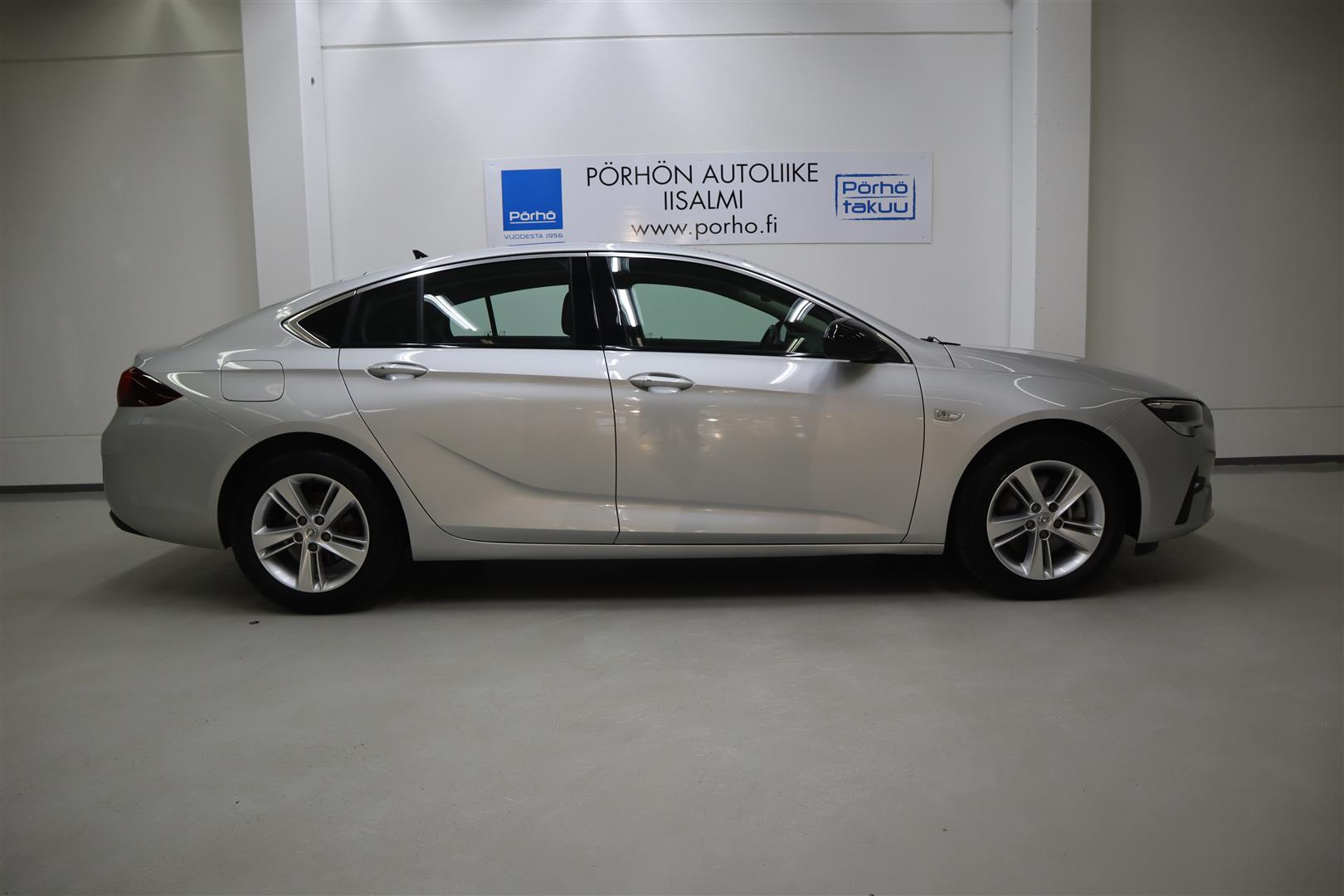 OPEL Insignia 2021
