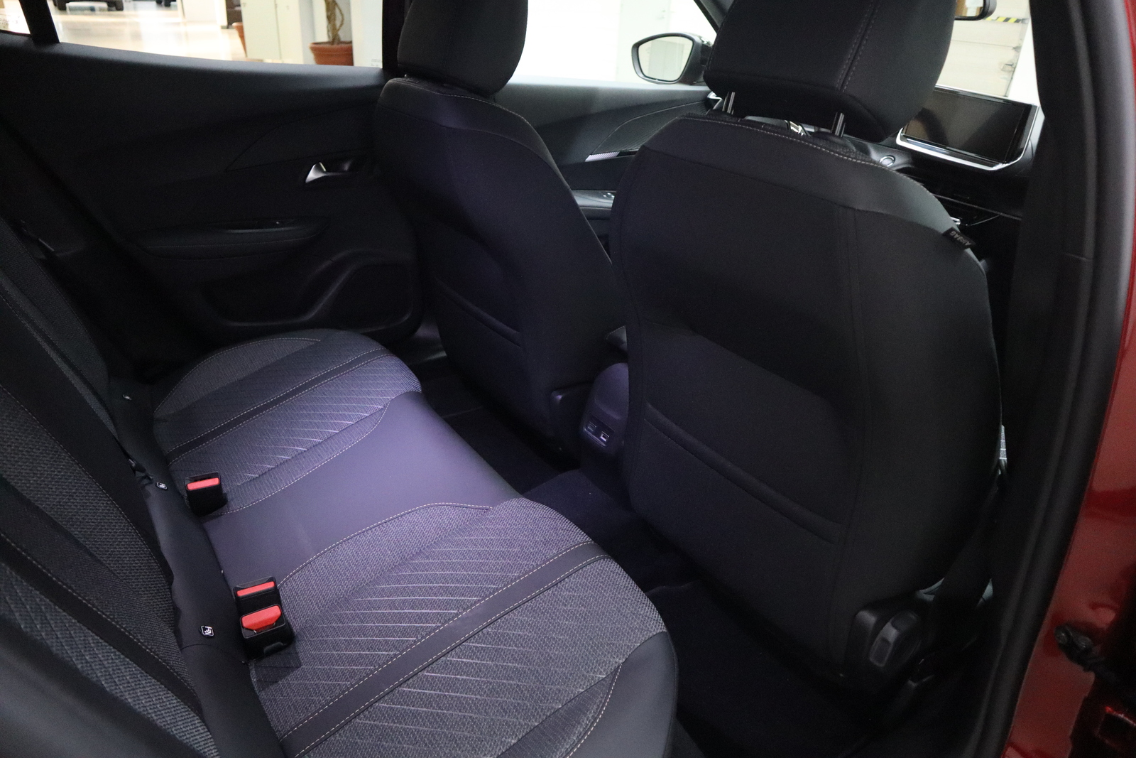 Peugeot 2008 12