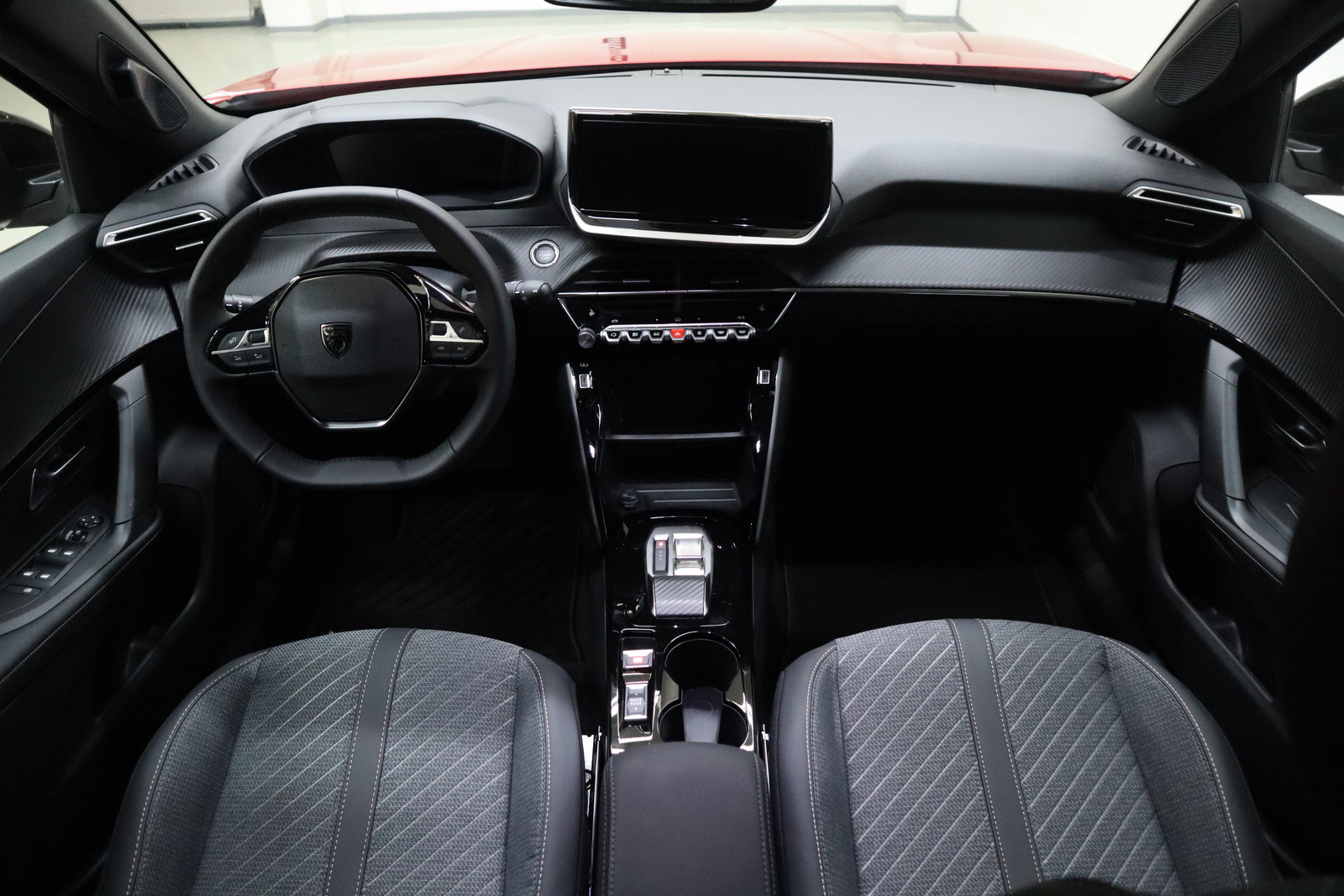 Peugeot 2008 8