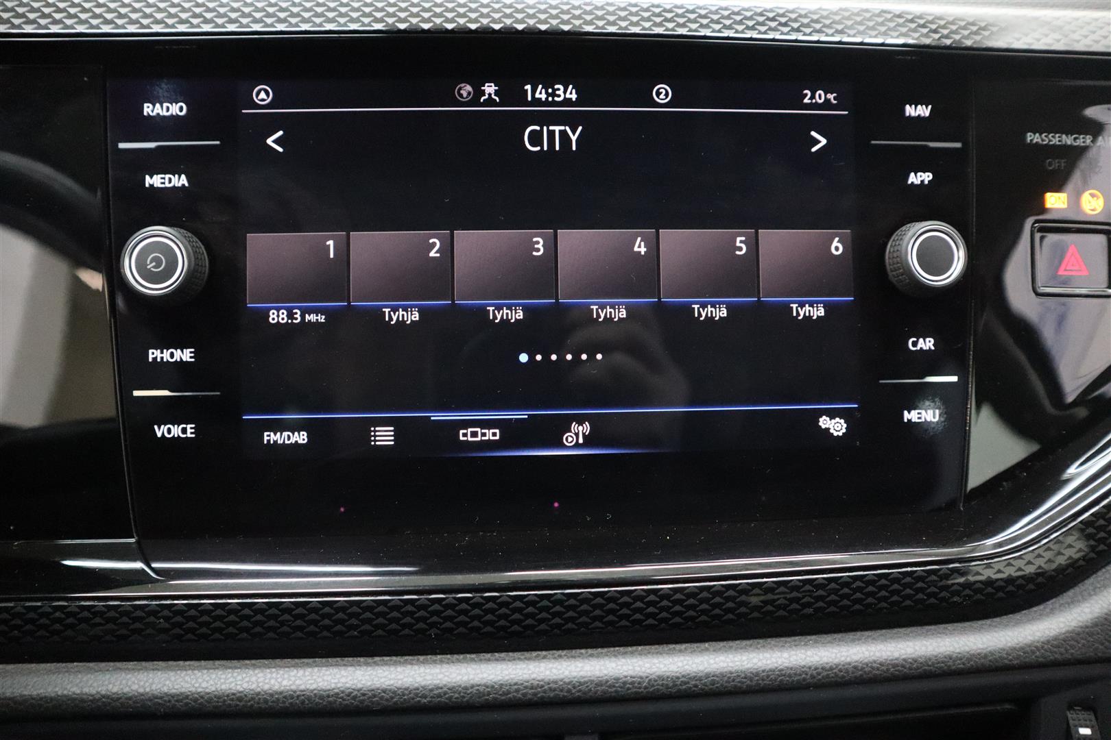 VOLKSWAGEN Polo 2022