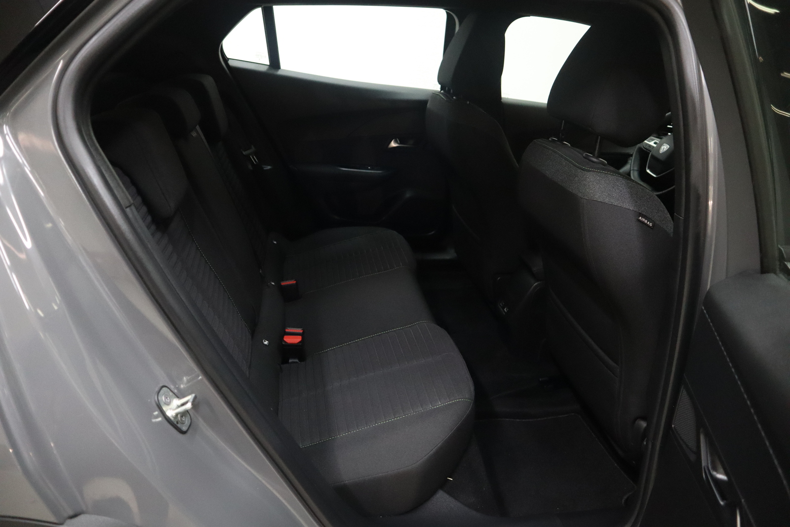 Peugeot e-2008 2023