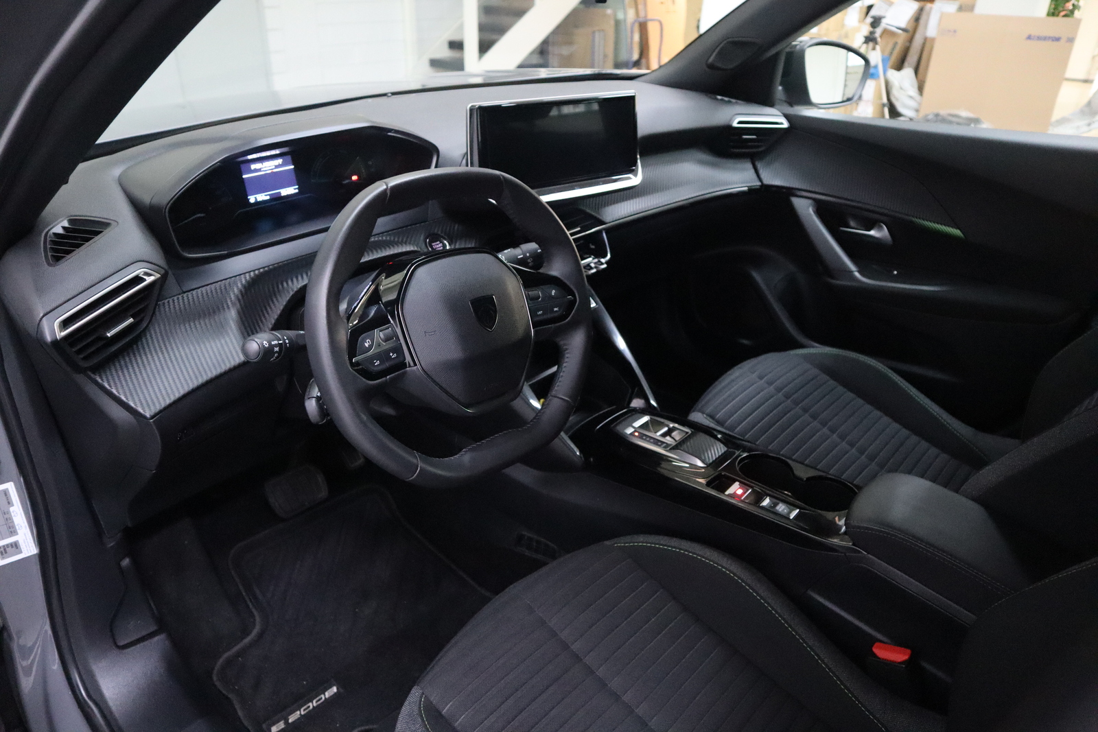 Peugeot e-2008 2023