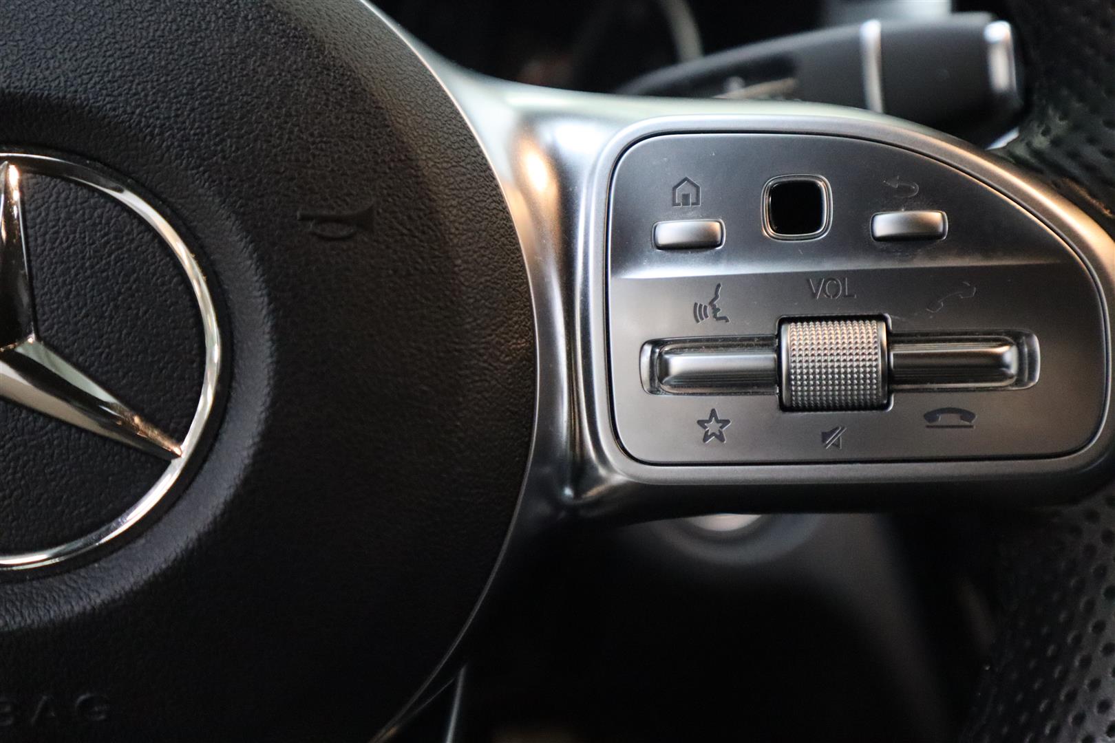 MERCEDES-BENZ C 2020