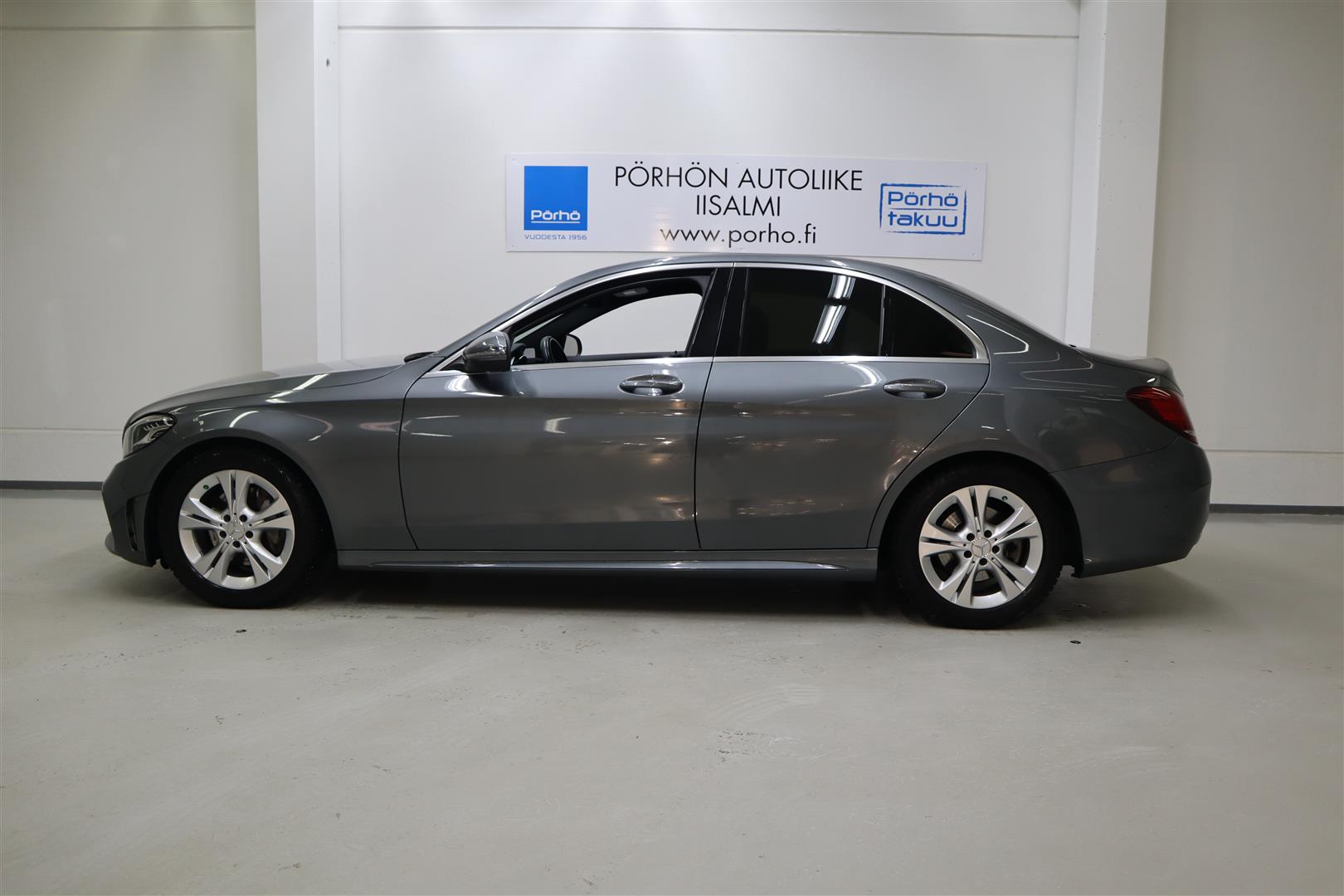 MERCEDES-BENZ C 2020