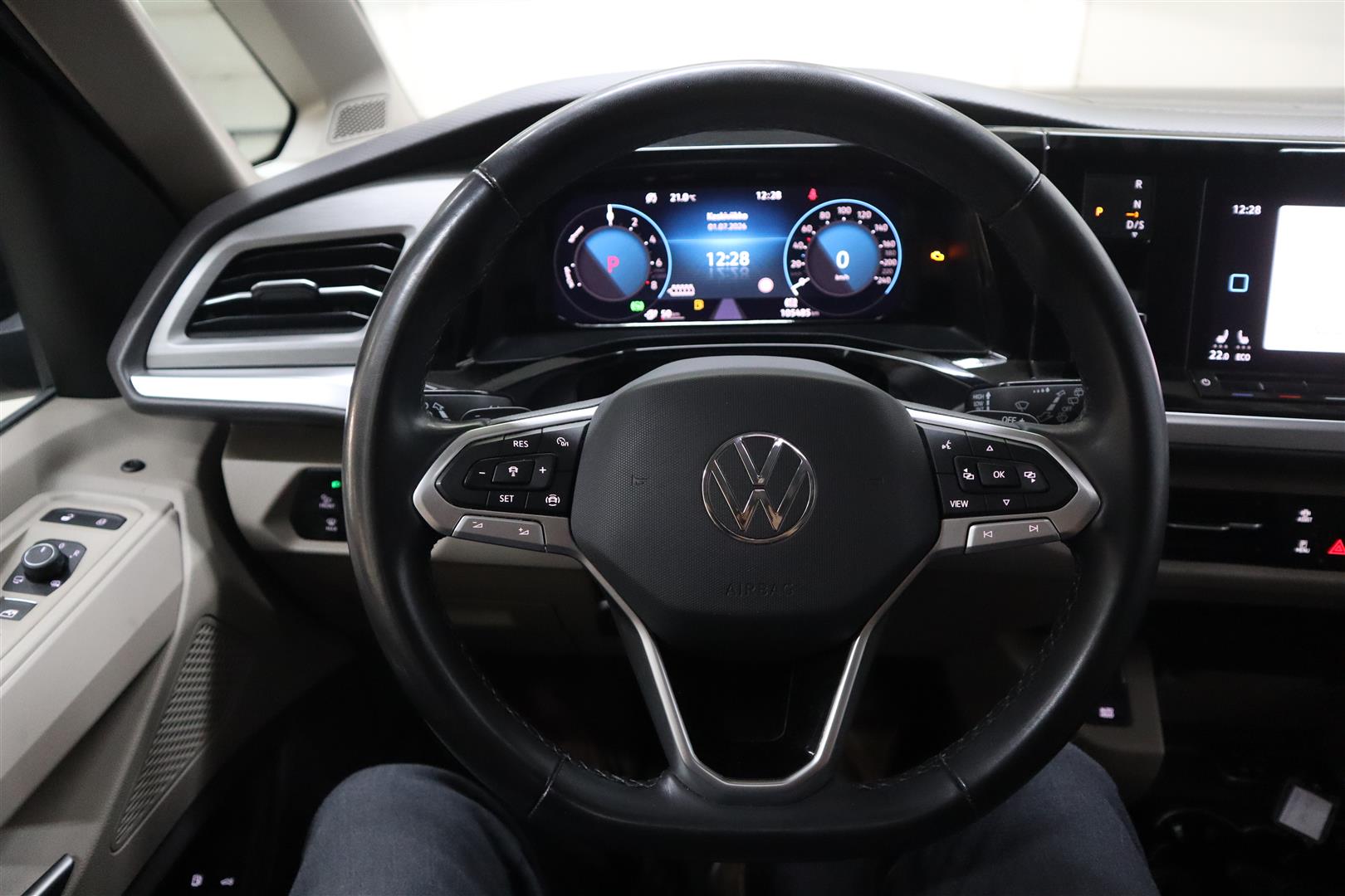 VOLKSWAGEN Multivan 2022
