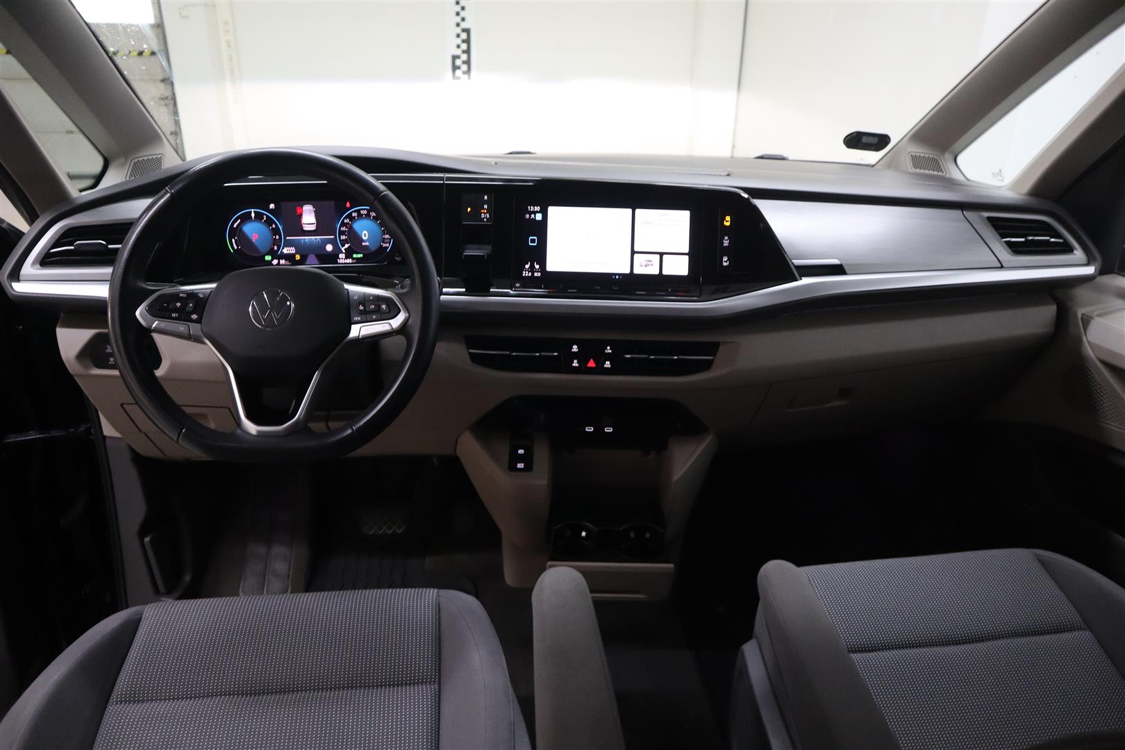 VOLKSWAGEN Multivan 2022