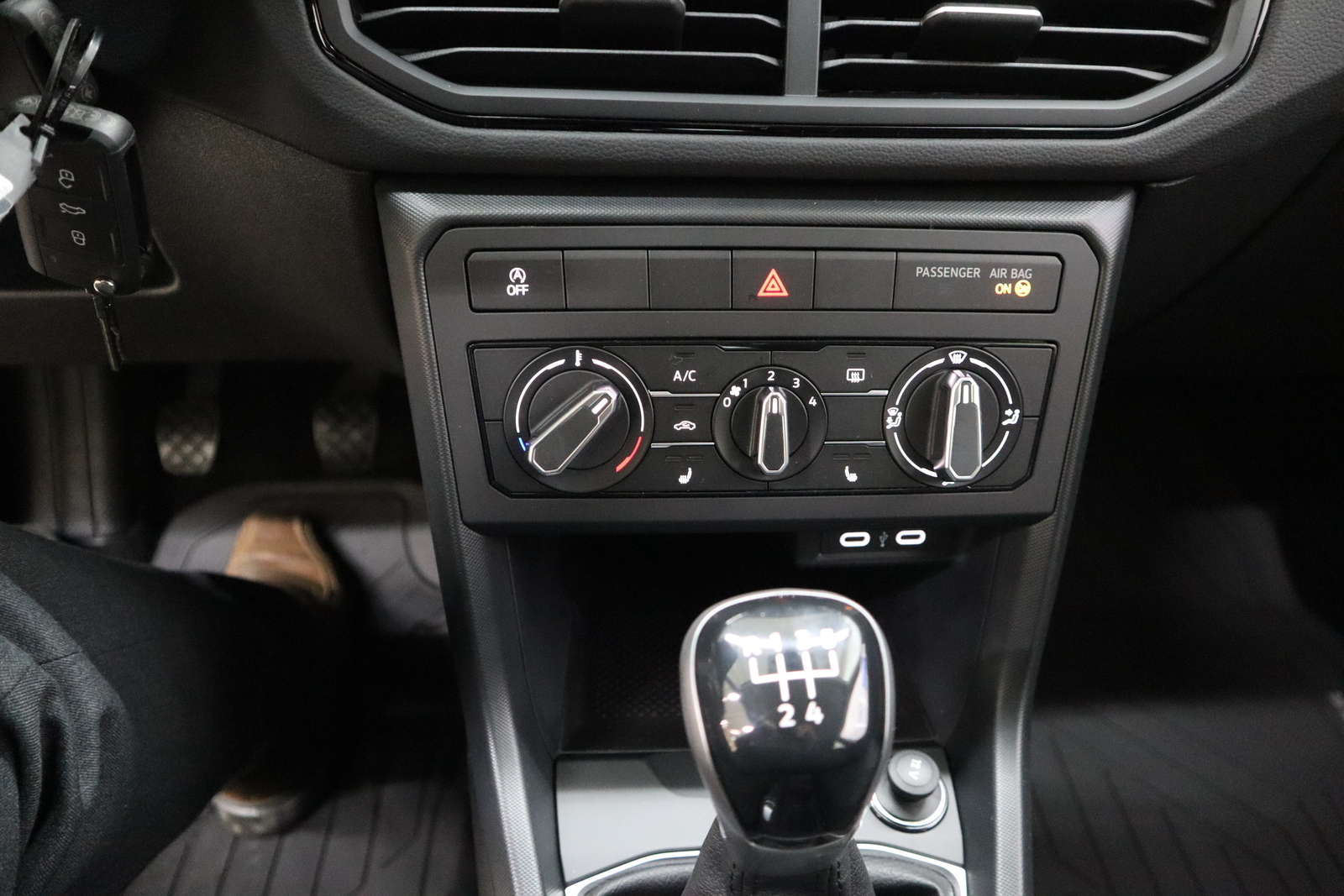 Volkswagen T-Cross 2025