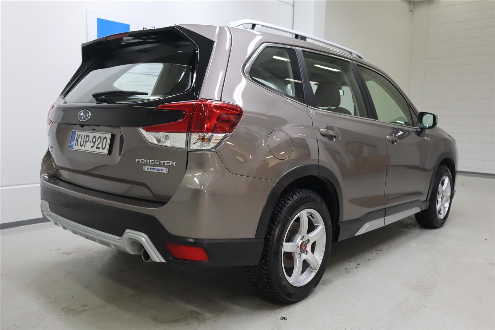 SUBARU Forester 2023