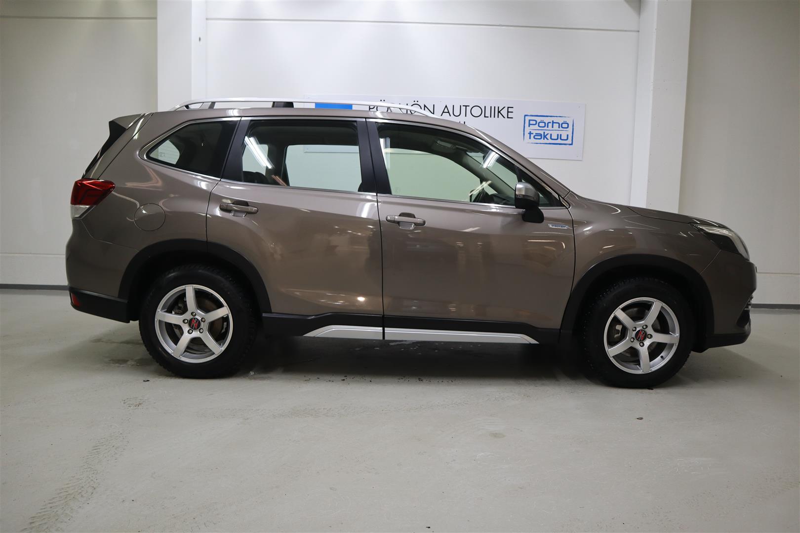 SUBARU Forester 2023