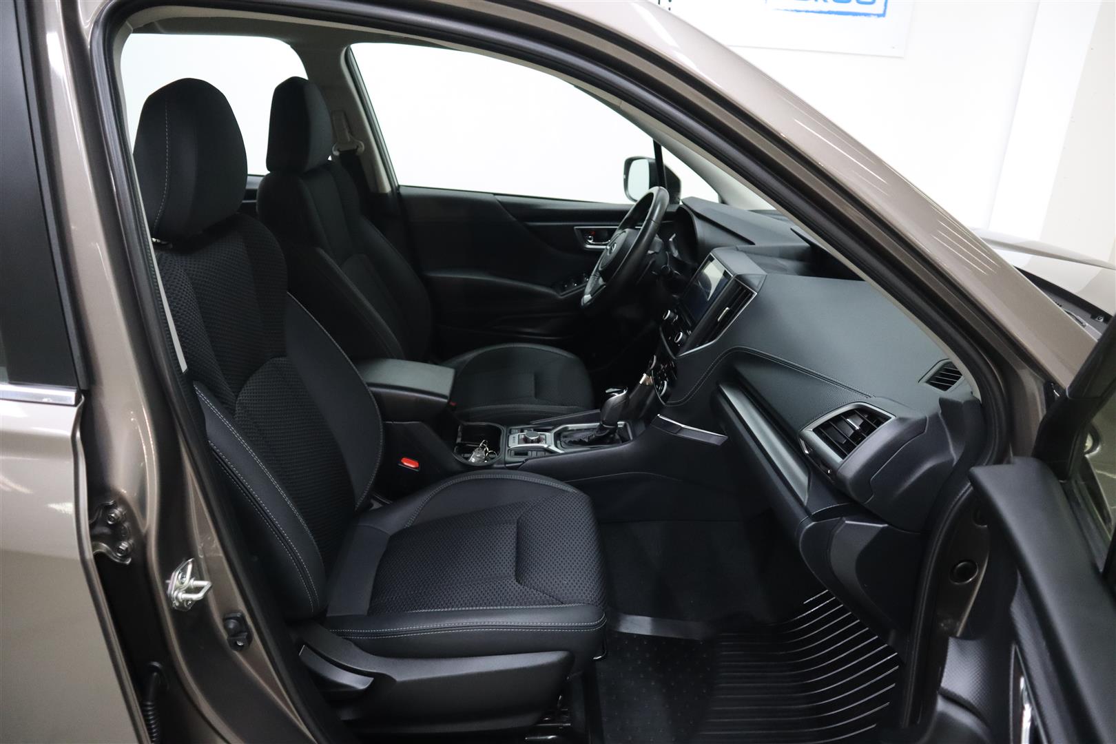 SUBARU Forester 2023