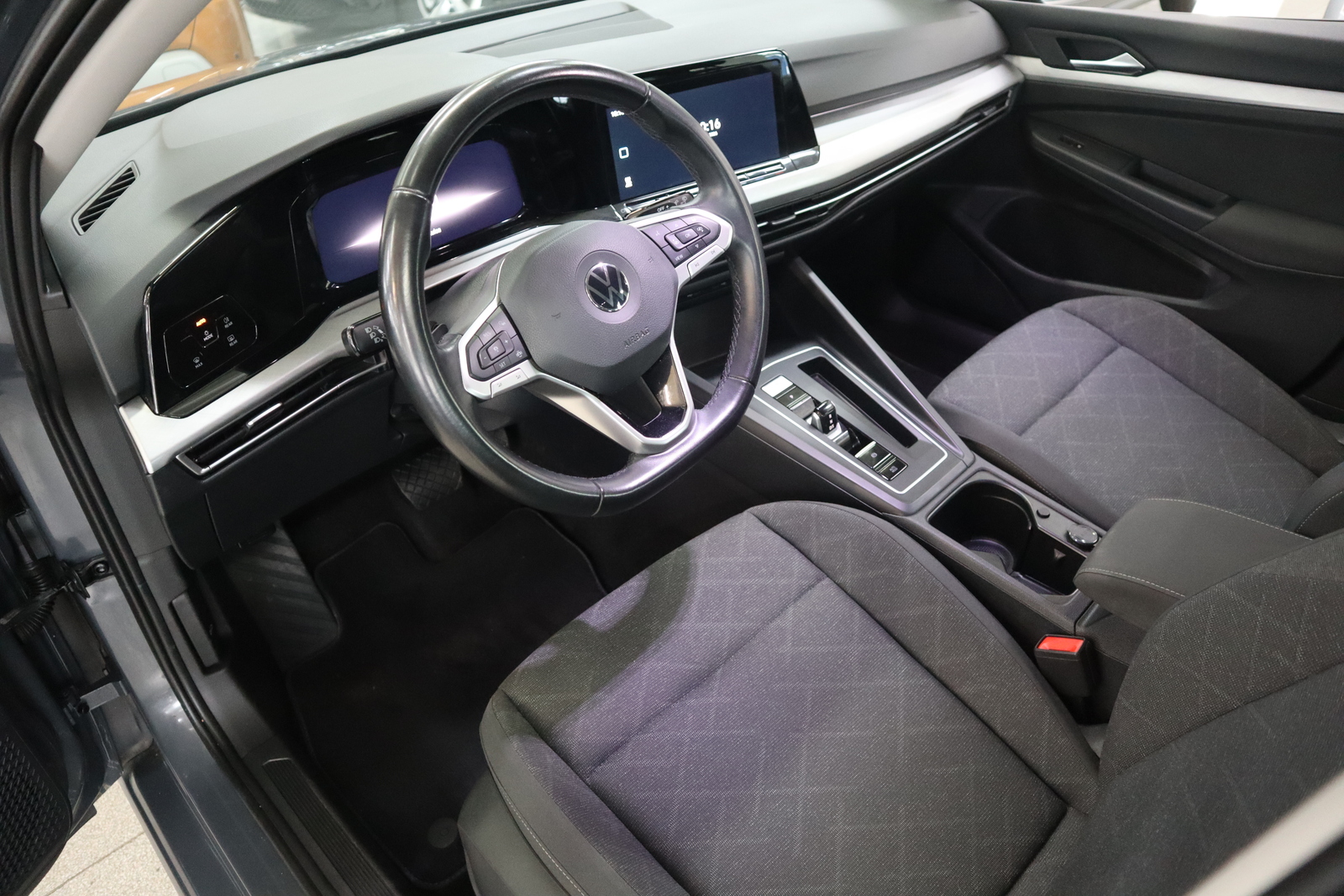 VOLKSWAGEN Golf 2022