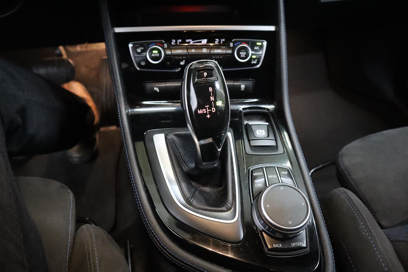 BMW 220 2018
