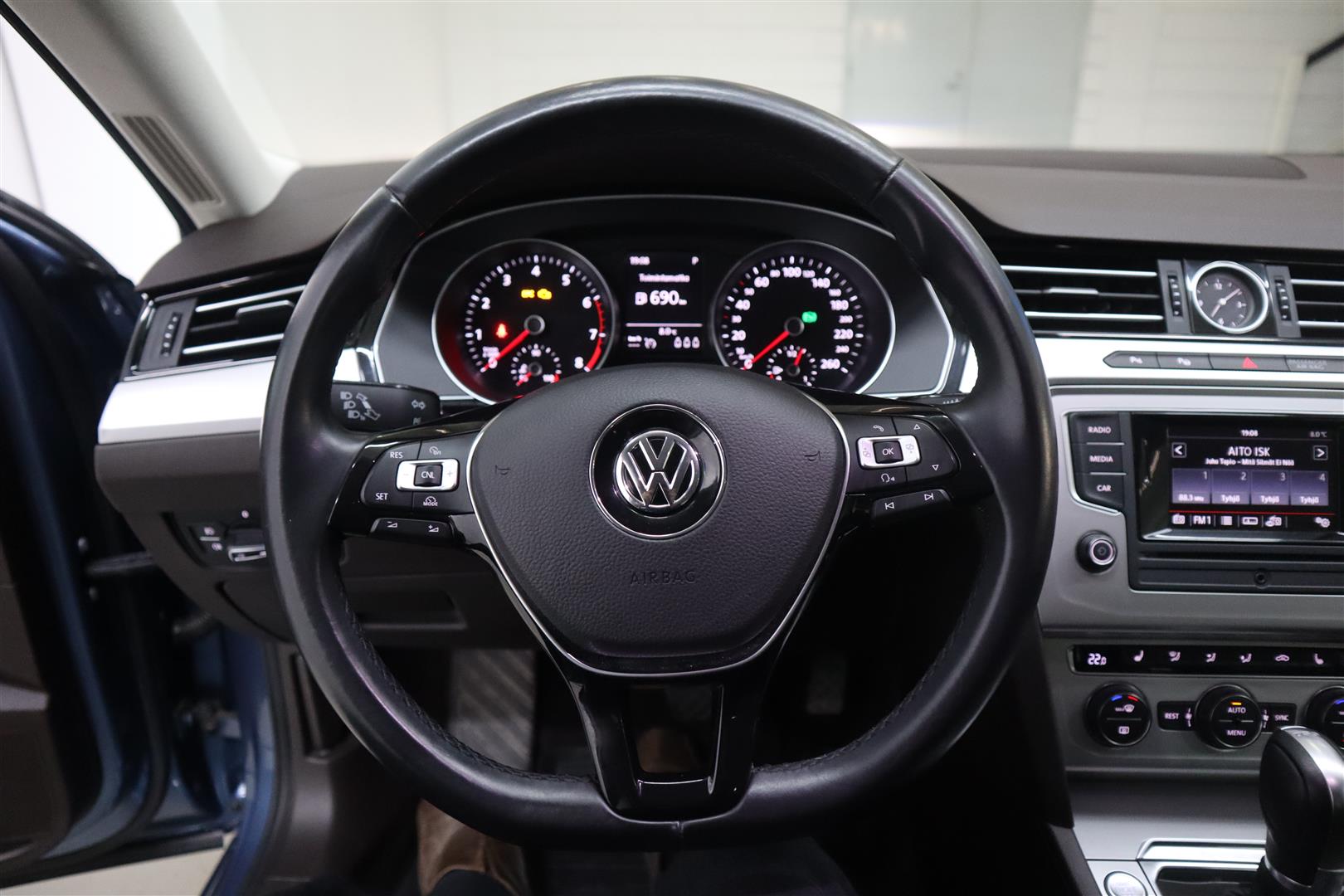VOLKSWAGEN Passat 2015