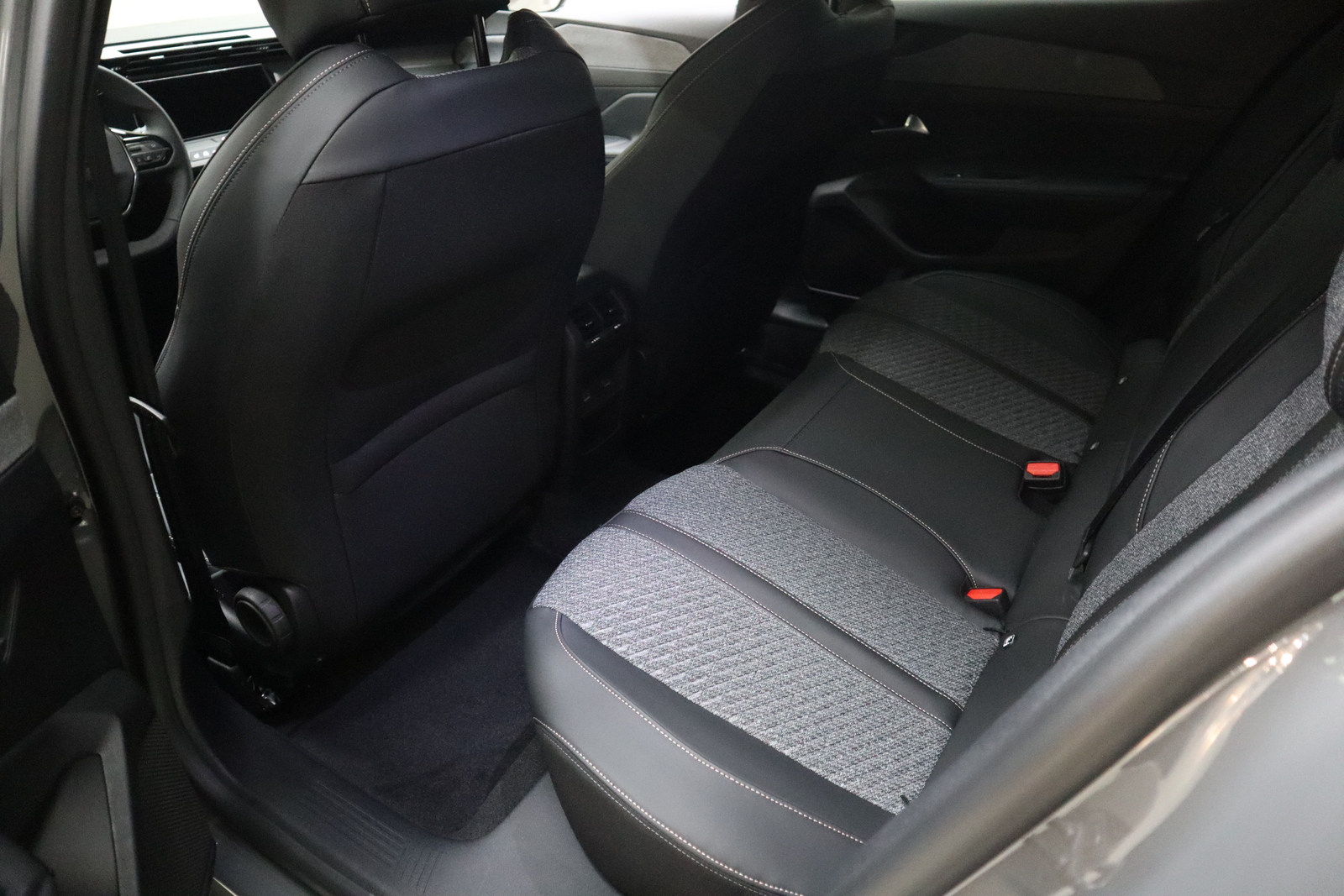 Peugeot 408 2026