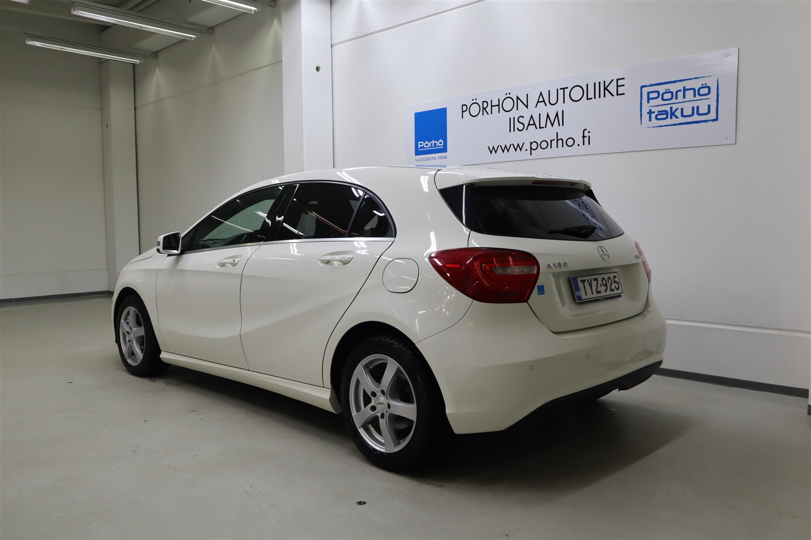 MERCEDES-BENZ A 2013