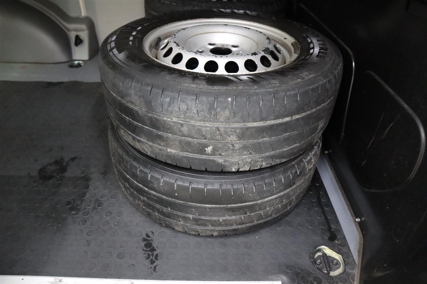 VOLKSWAGEN Transporter 2014