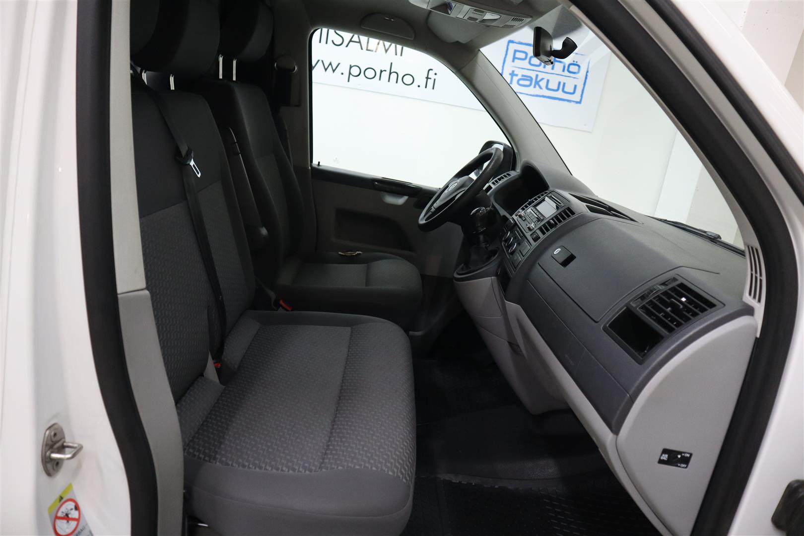 VOLKSWAGEN Transporter 2014