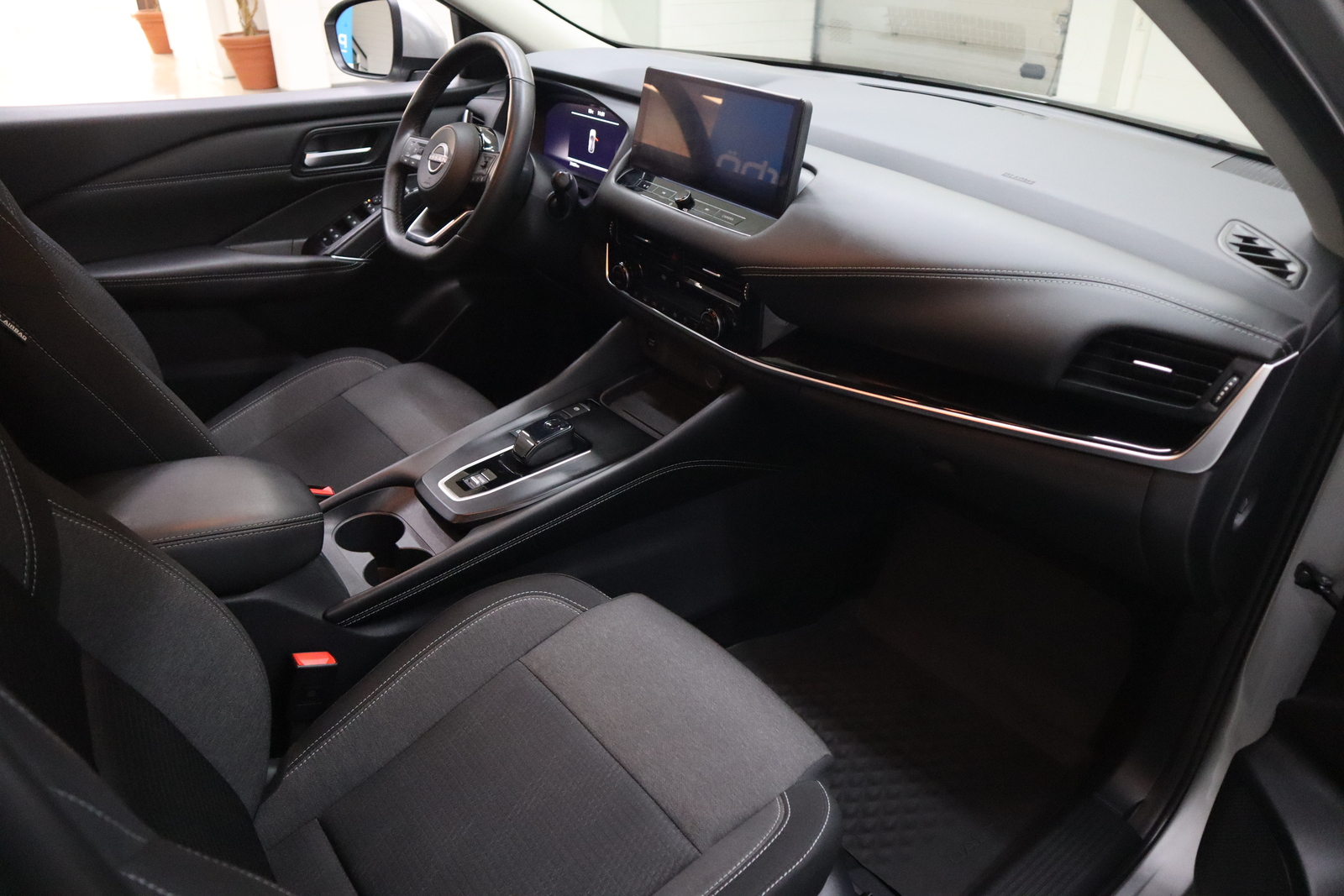 NISSAN Qashqai 2024