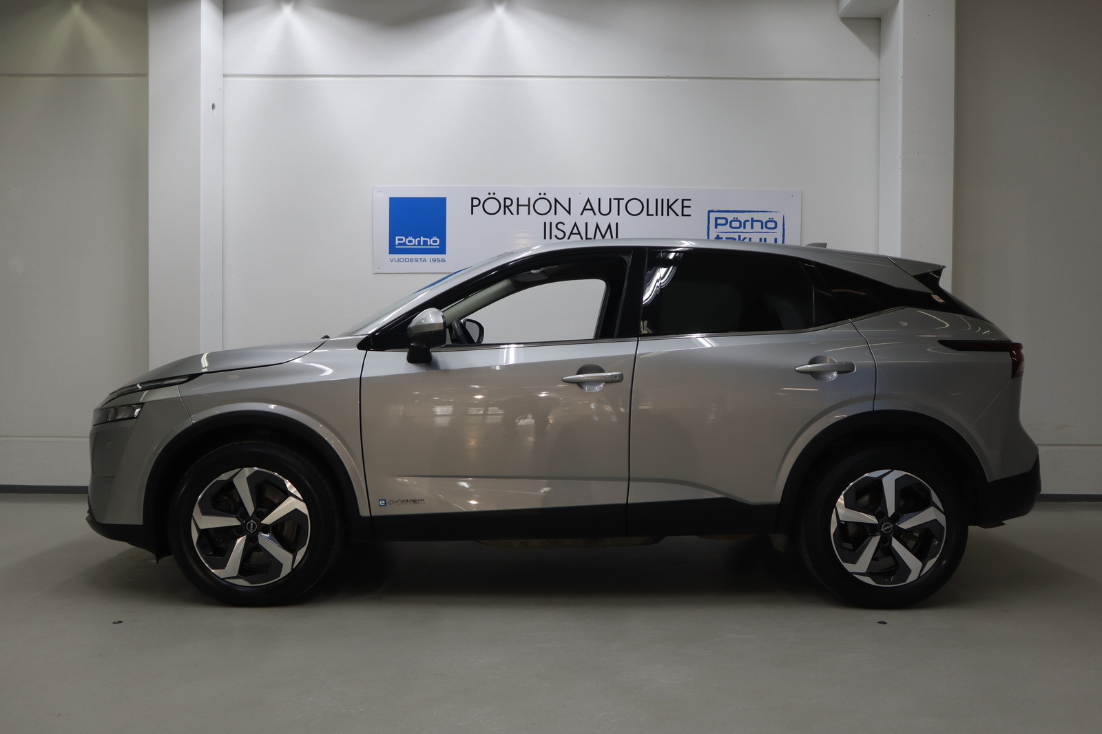 NISSAN Qashqai 2024