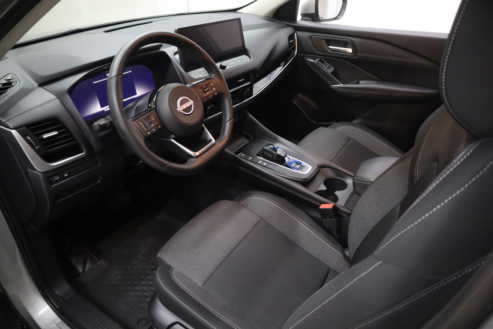 NISSAN Qashqai 2024