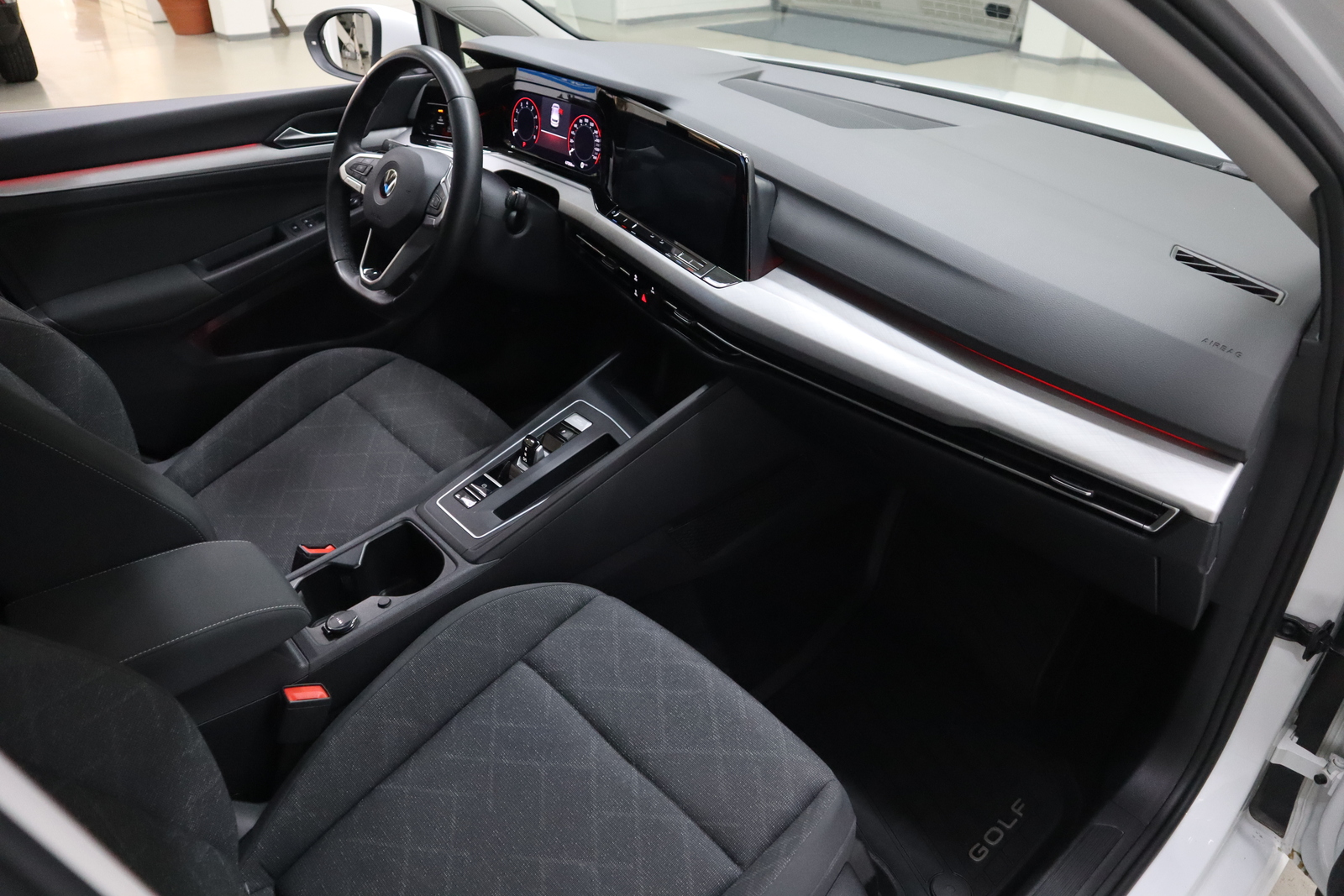 VOLKSWAGEN Golf 2022