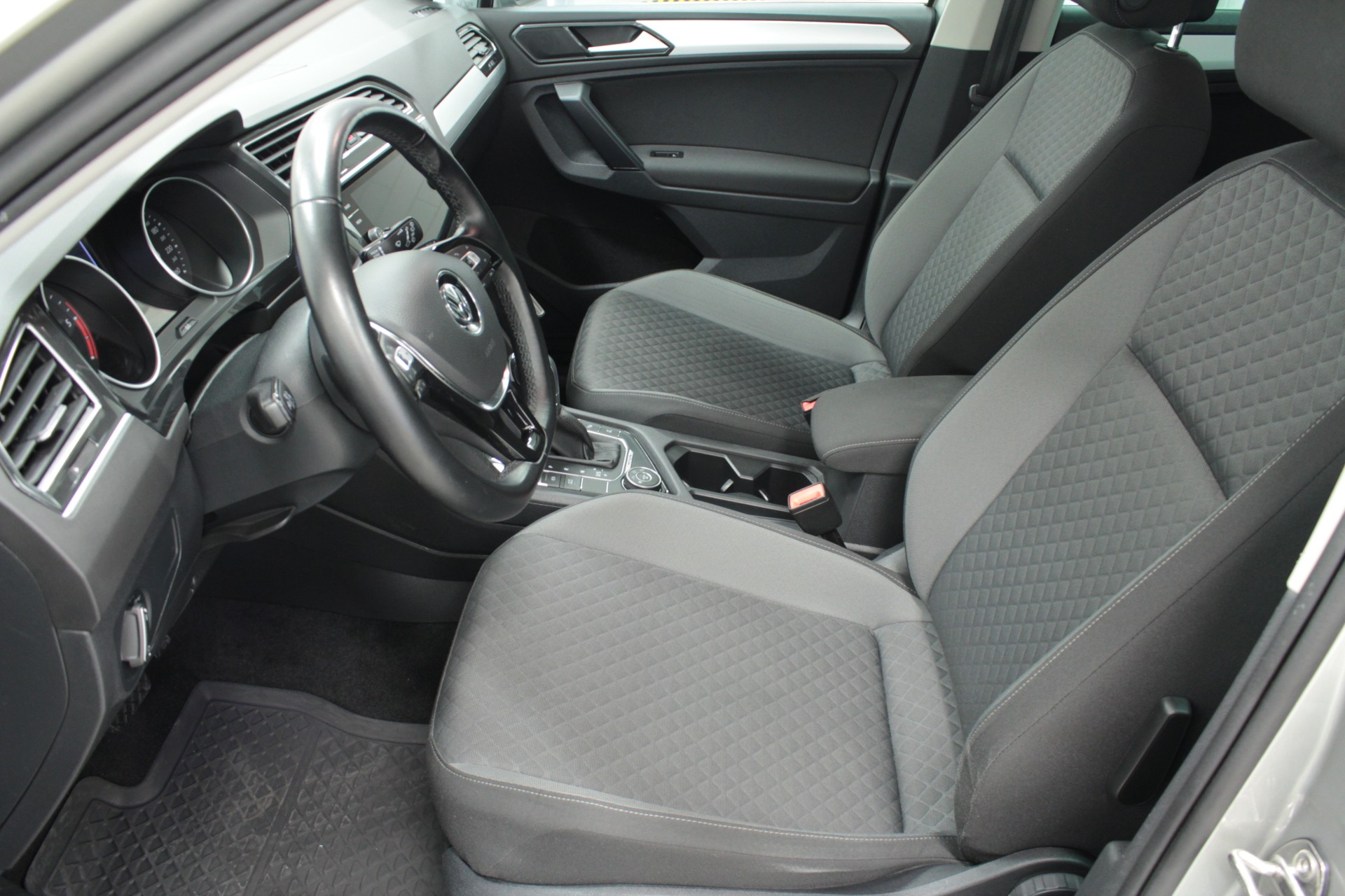 VOLKSWAGEN Tiguan 2018