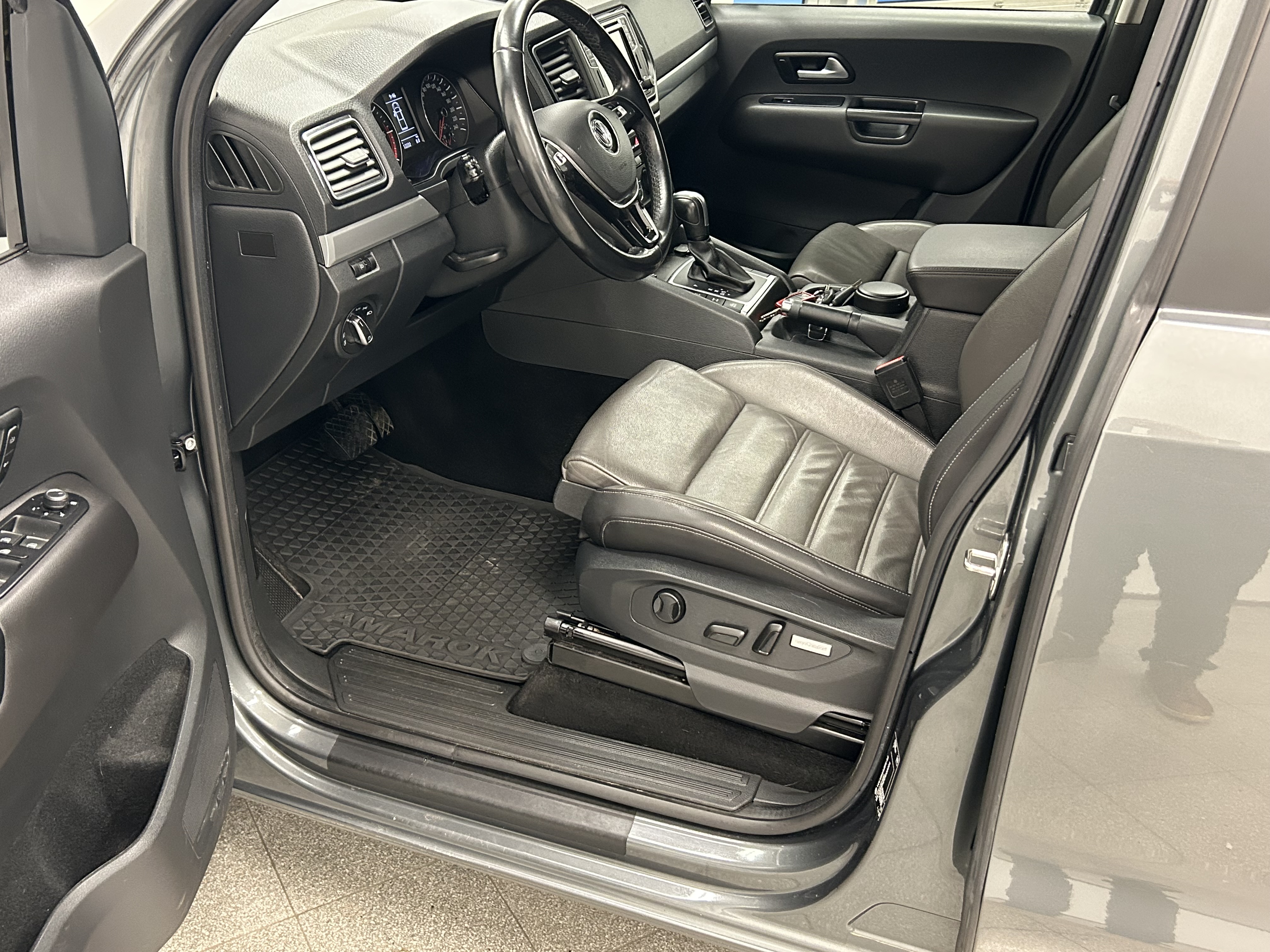 VOLKSWAGEN Amarok 2019