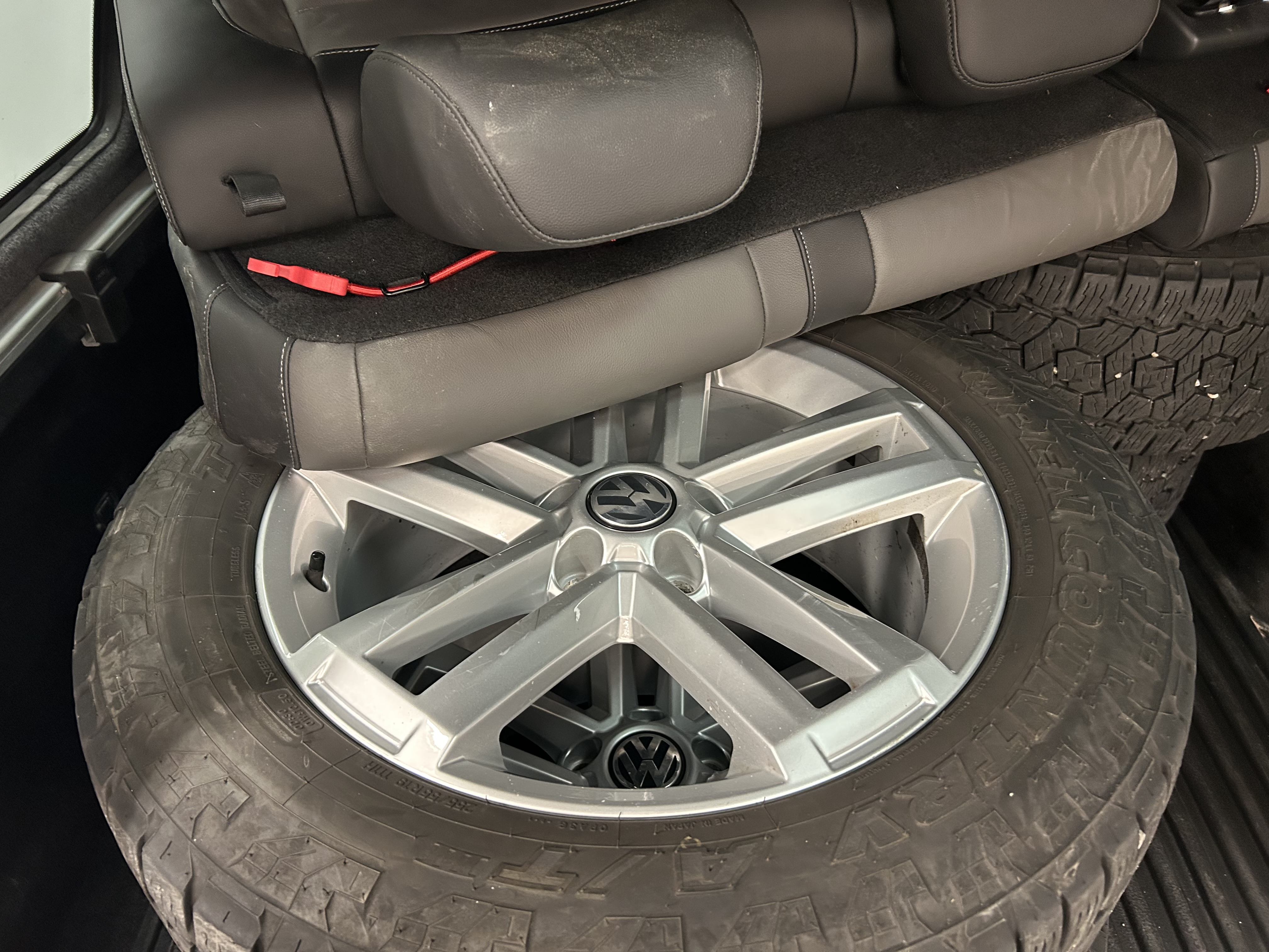 VOLKSWAGEN Amarok 2019