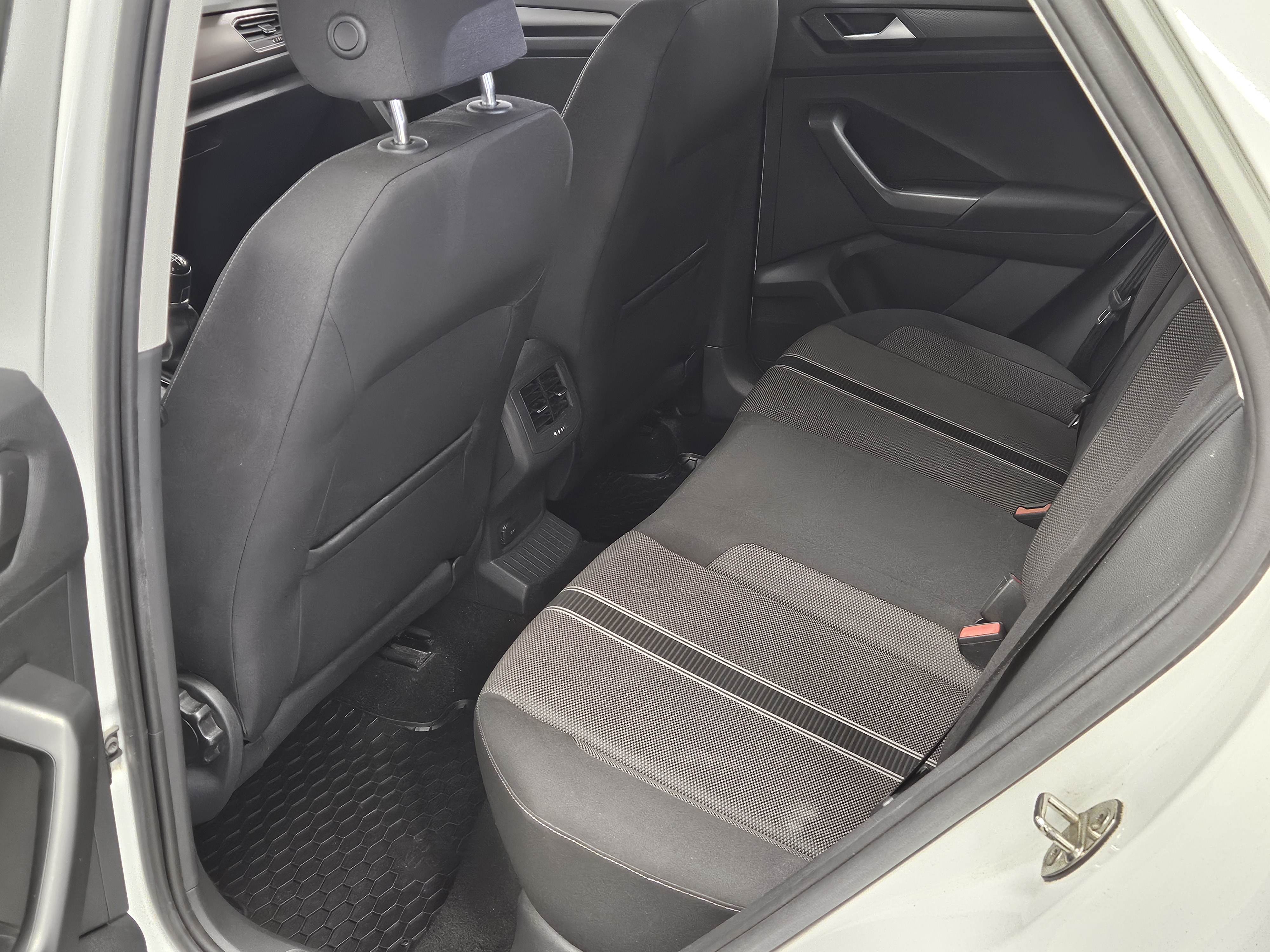 VOLKSWAGEN T-Roc 2018