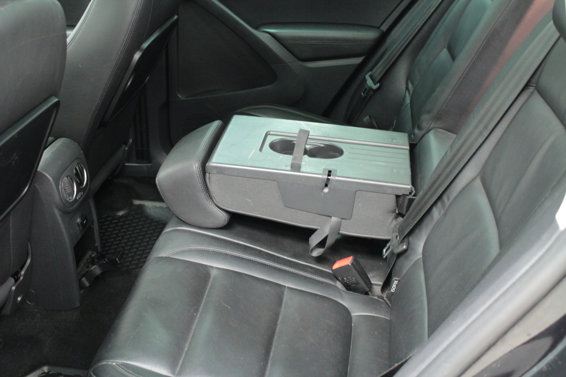 VOLKSWAGEN Tiguan 2012