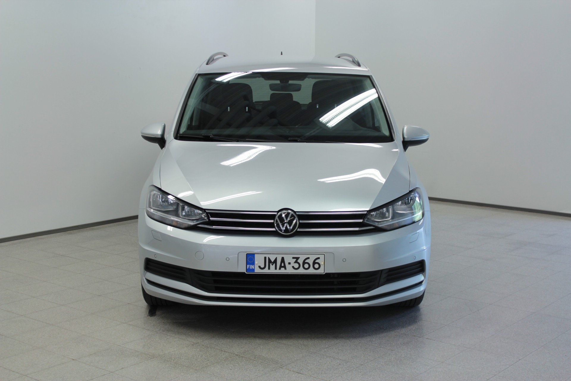 VOLKSWAGEN Touran 2021
