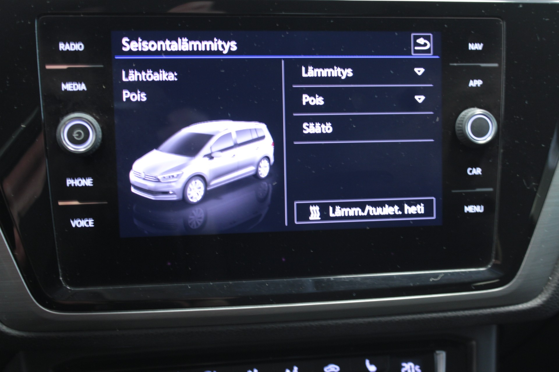 VOLKSWAGEN Touran 2021