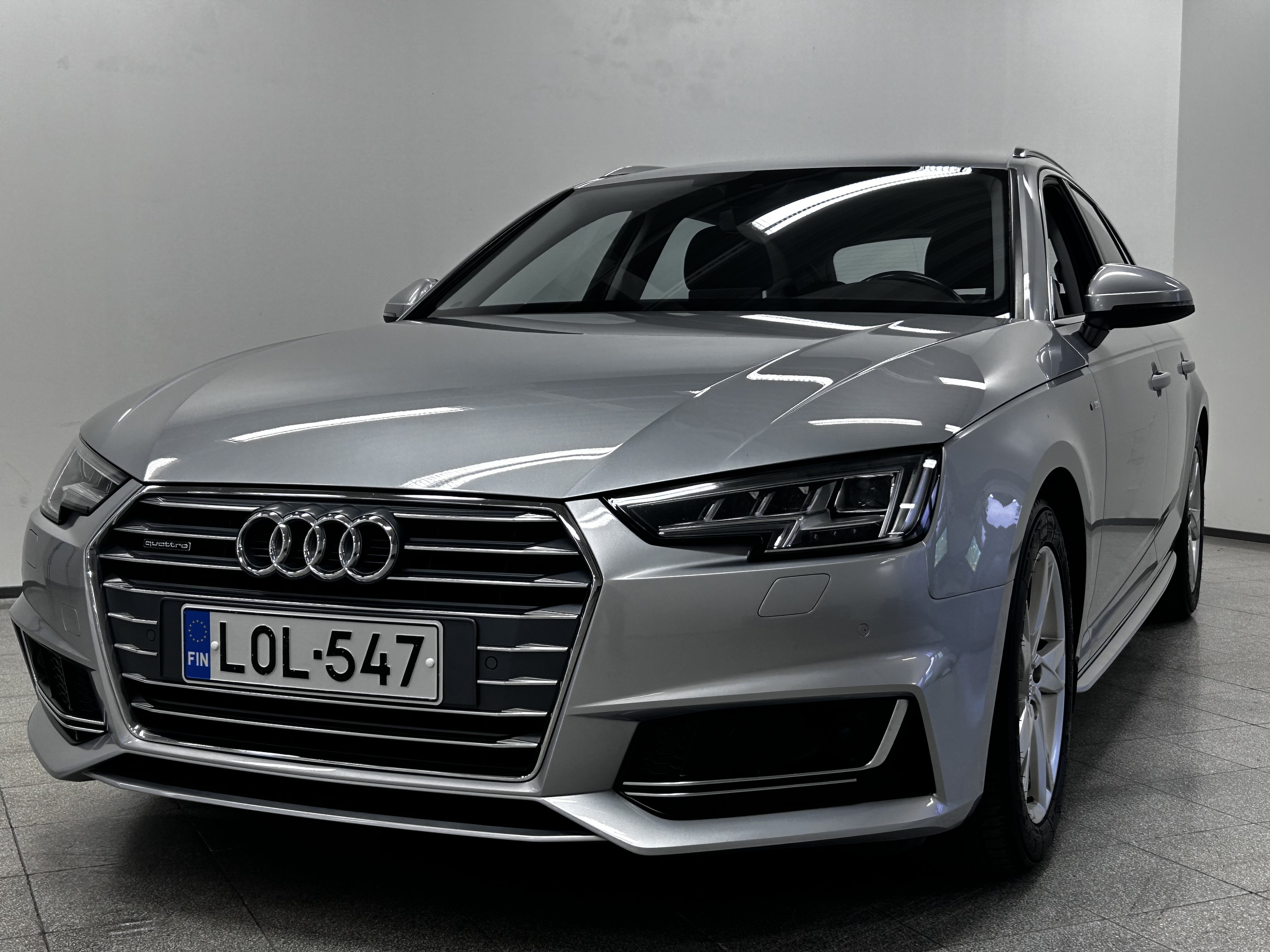 AUDI A4 2018