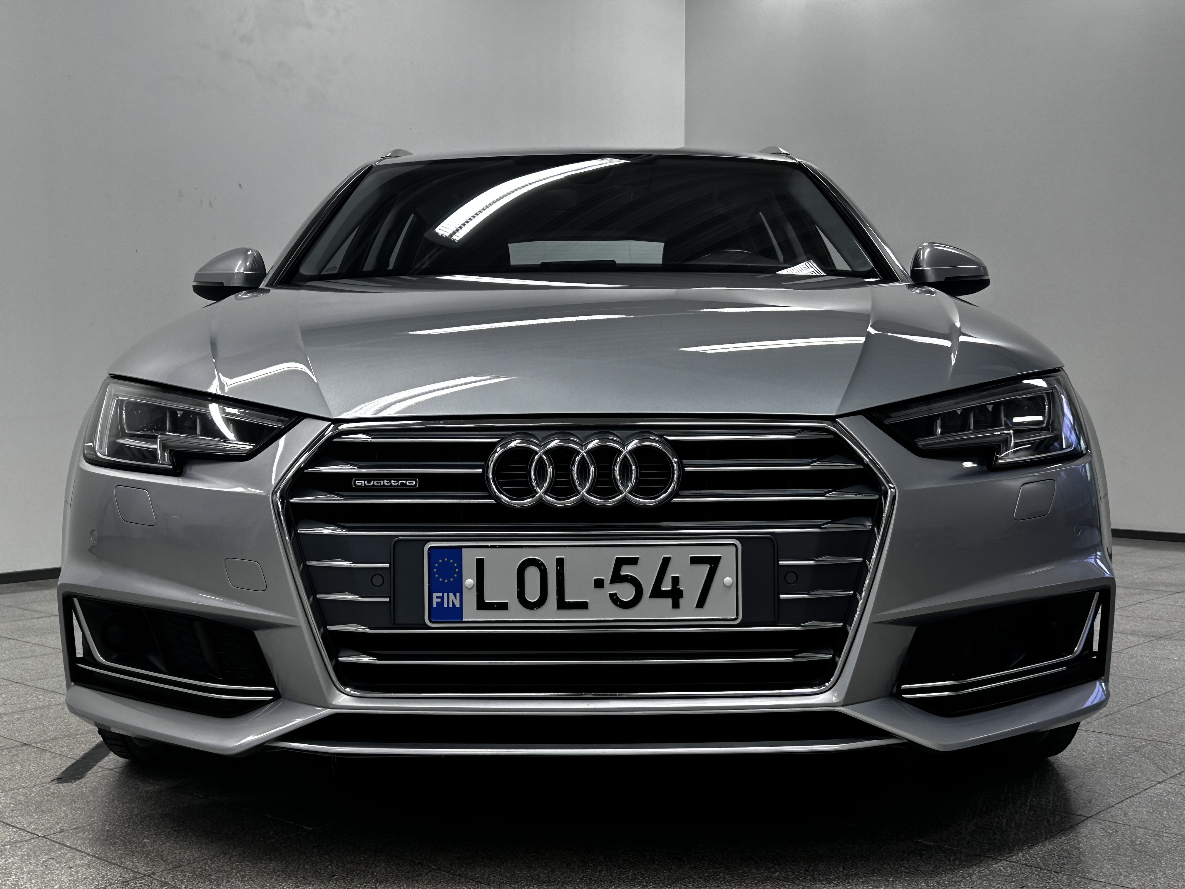 AUDI A4 2018