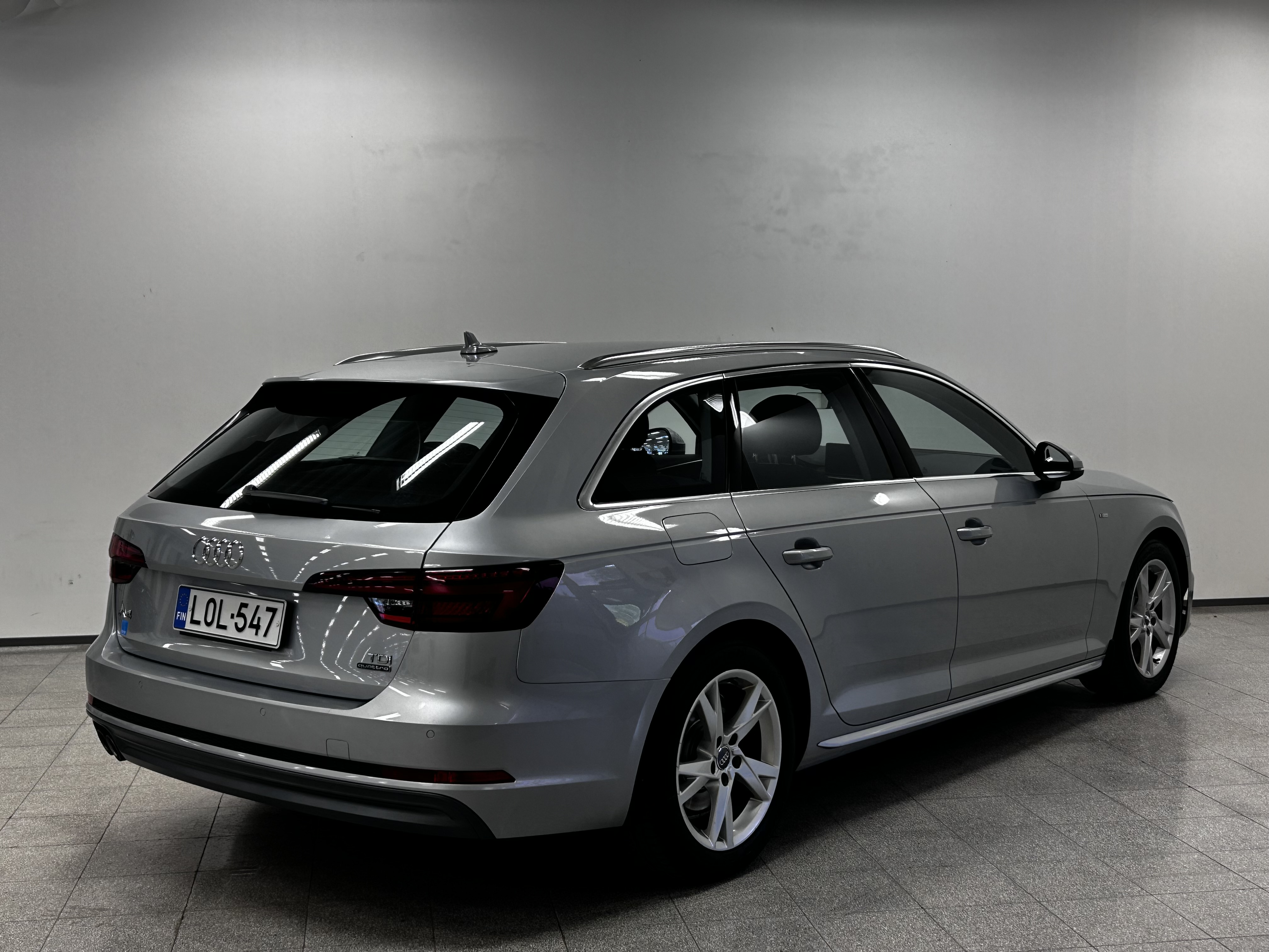 AUDI A4 2018