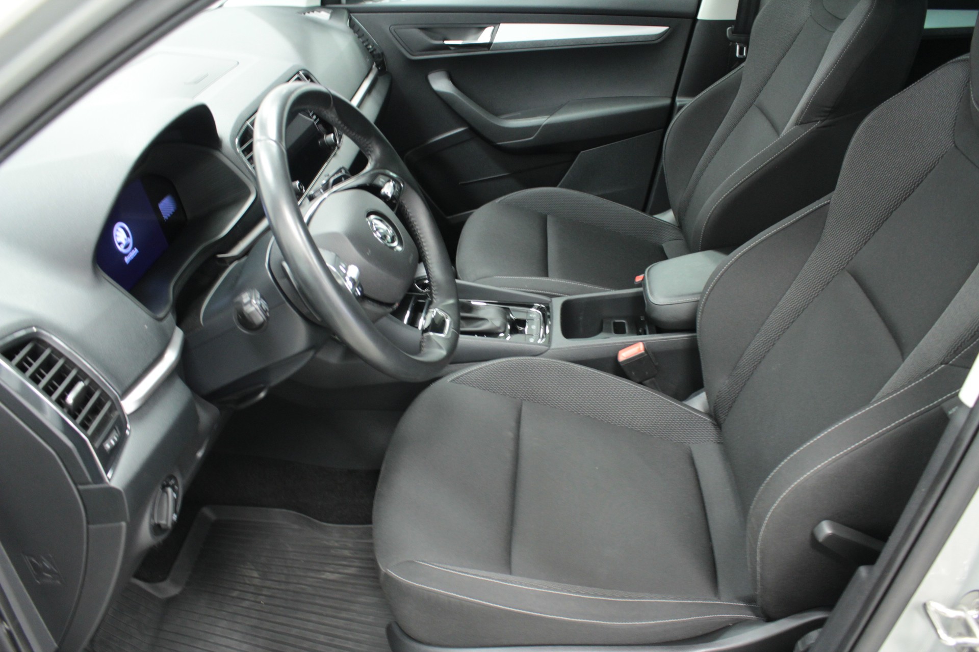 SKODA Karoq 2023