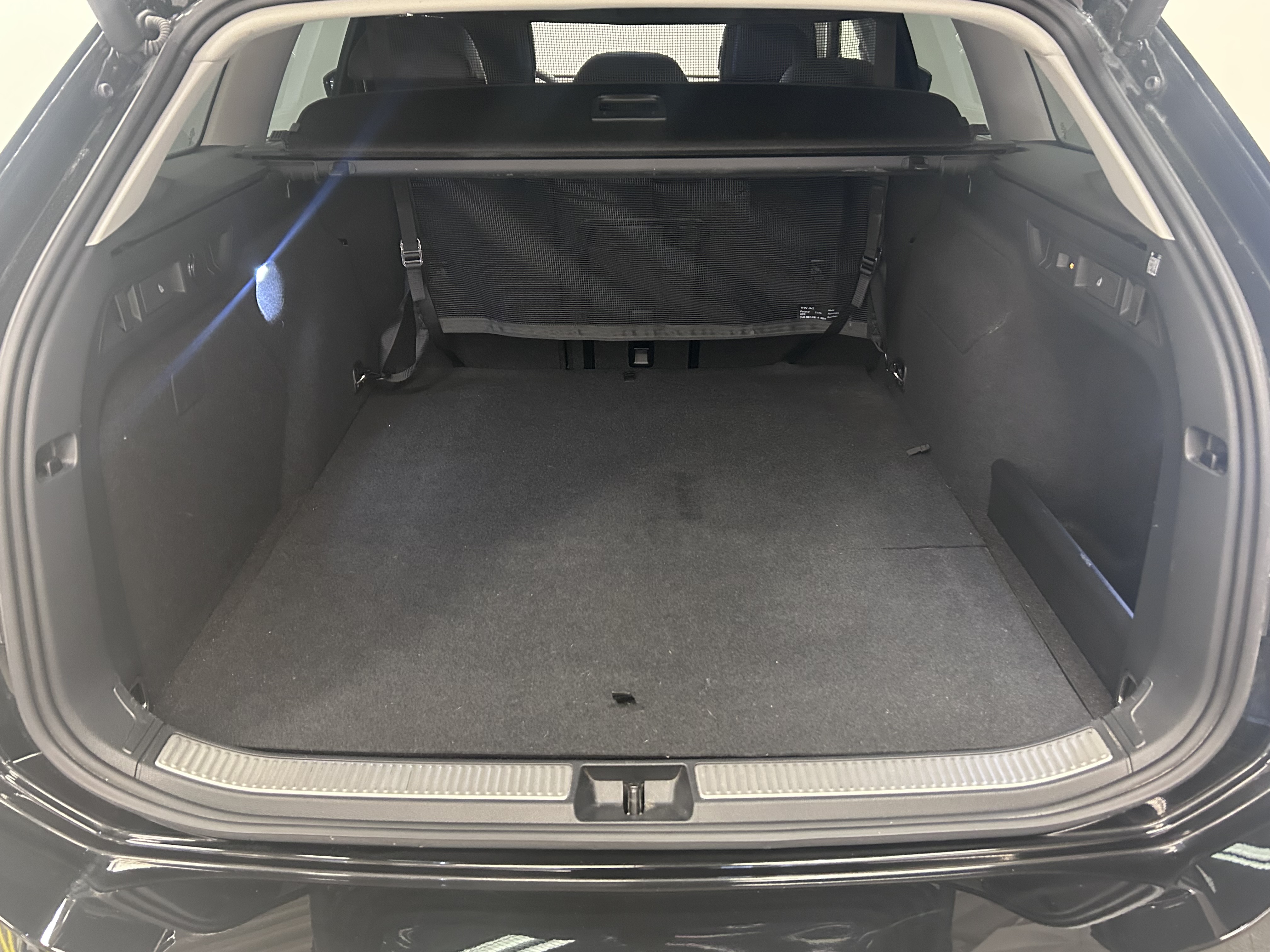 VOLKSWAGEN Passat 2025