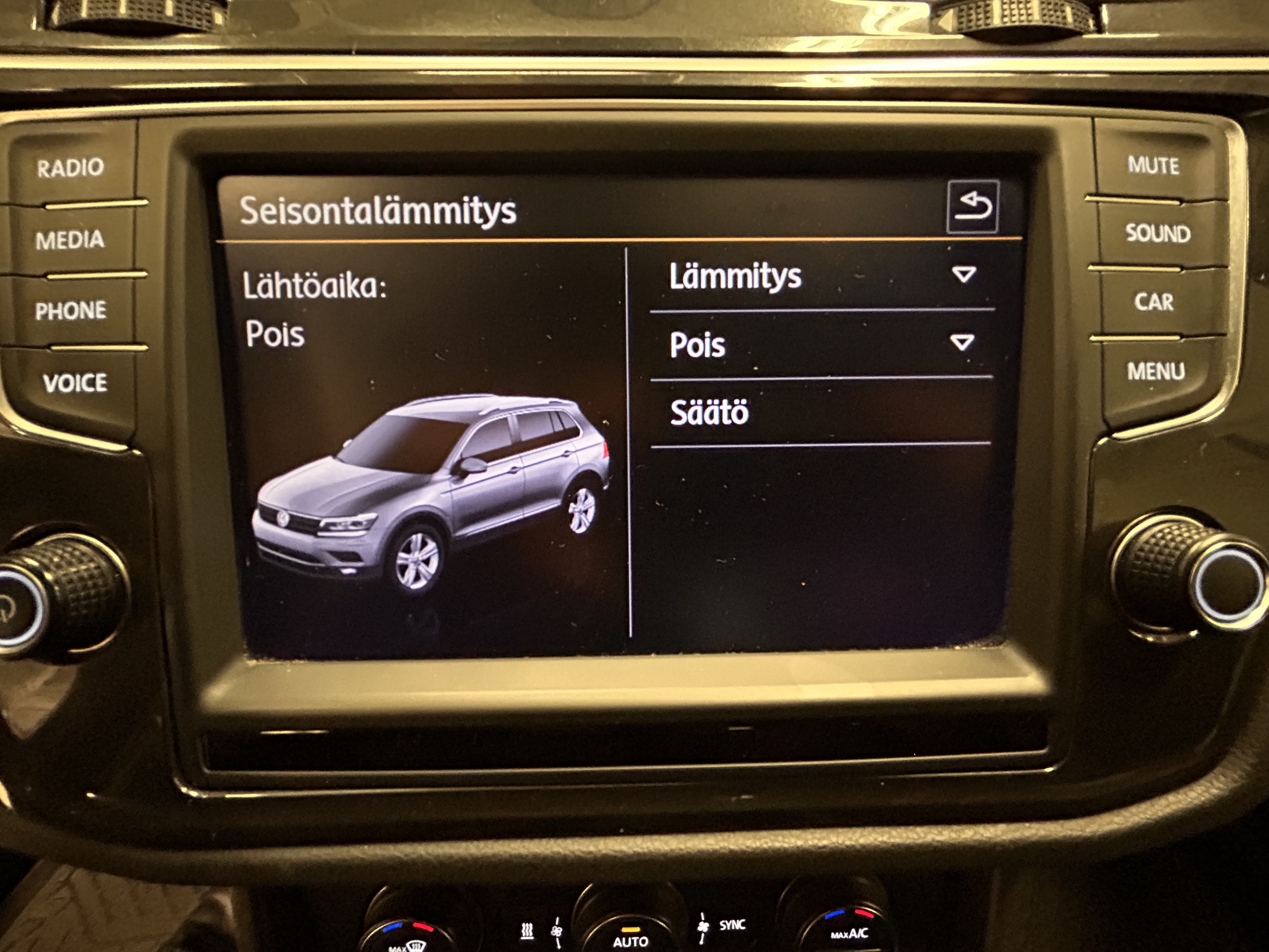 VOLKSWAGEN Tiguan 2016