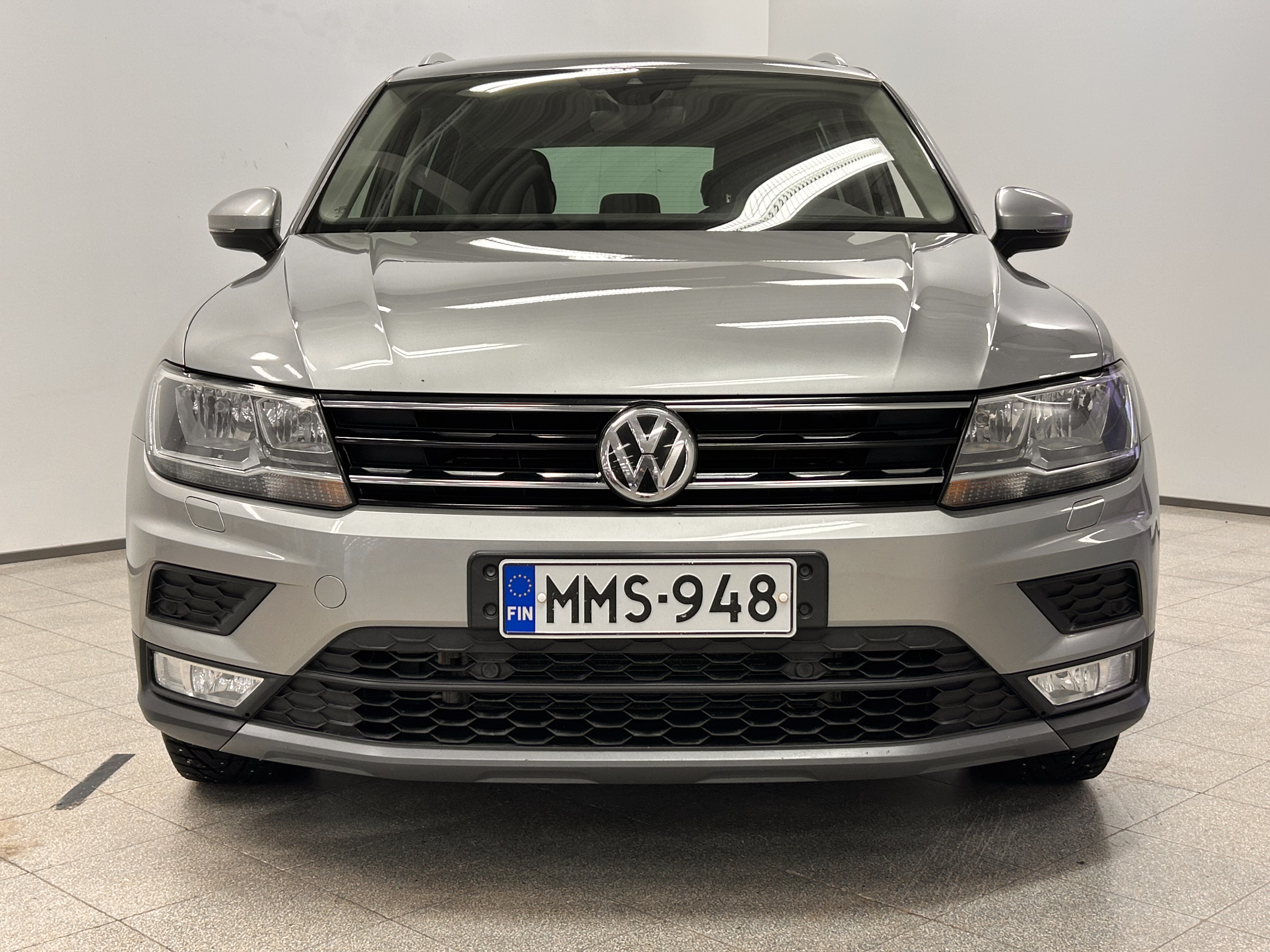 VOLKSWAGEN Tiguan 2016