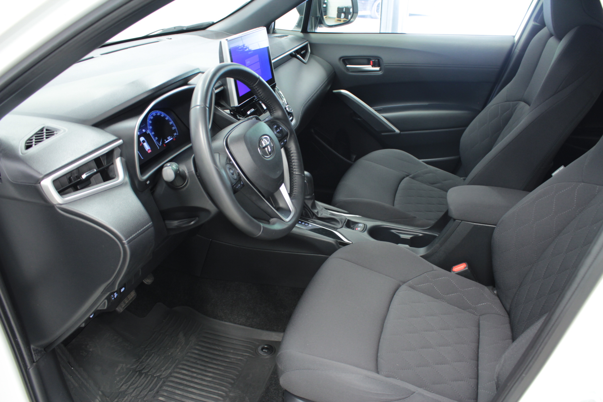 TOYOTA Corolla Cross 2023