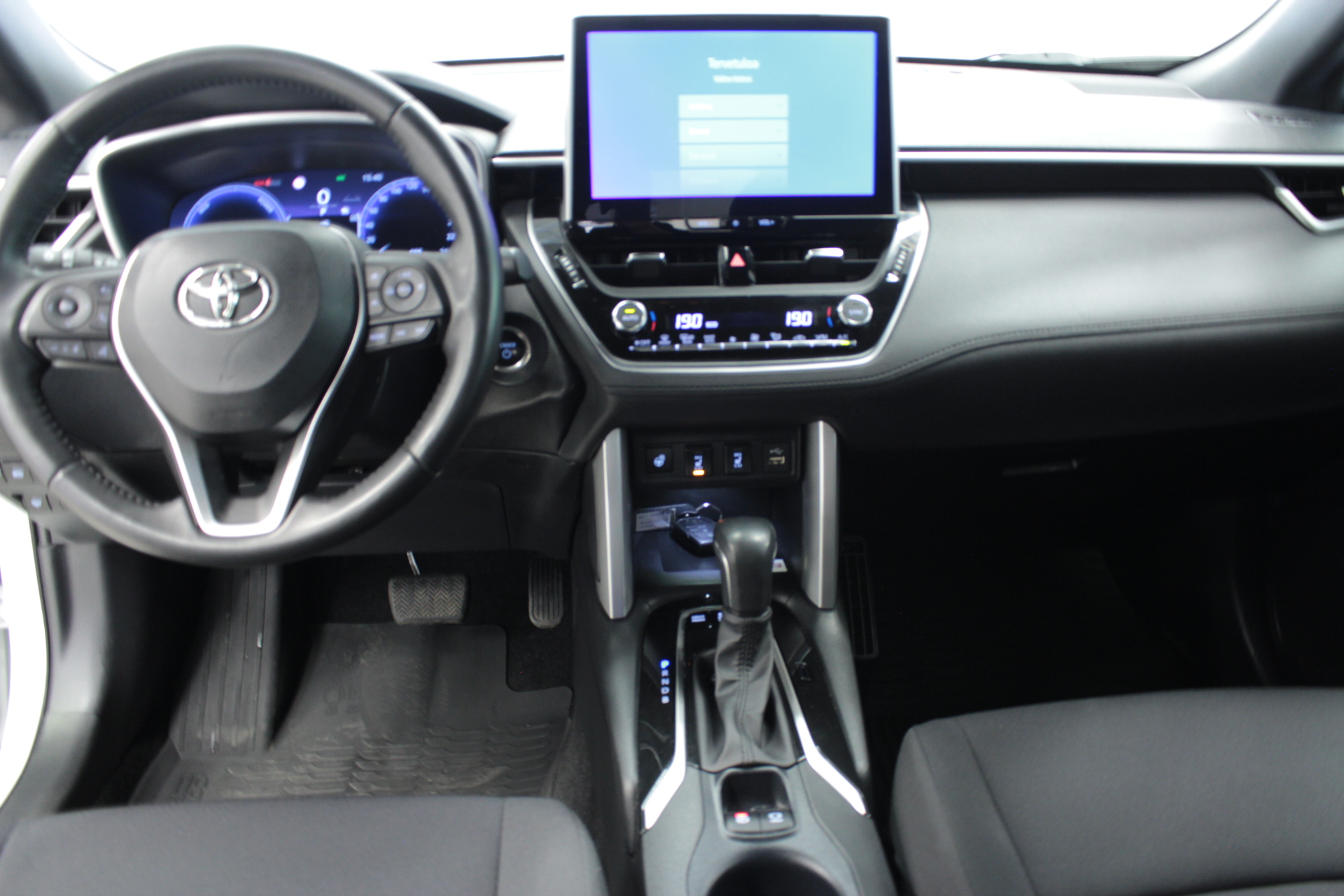 TOYOTA Corolla Cross 2023