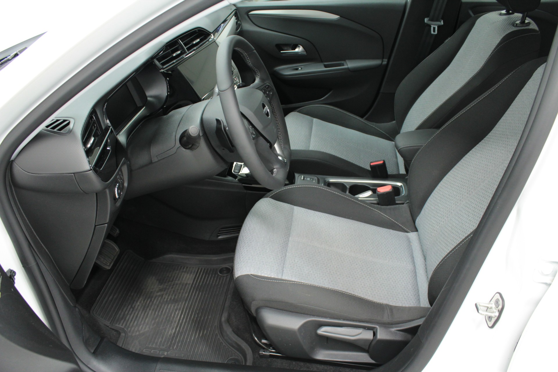 OPEL Corsa 2024
