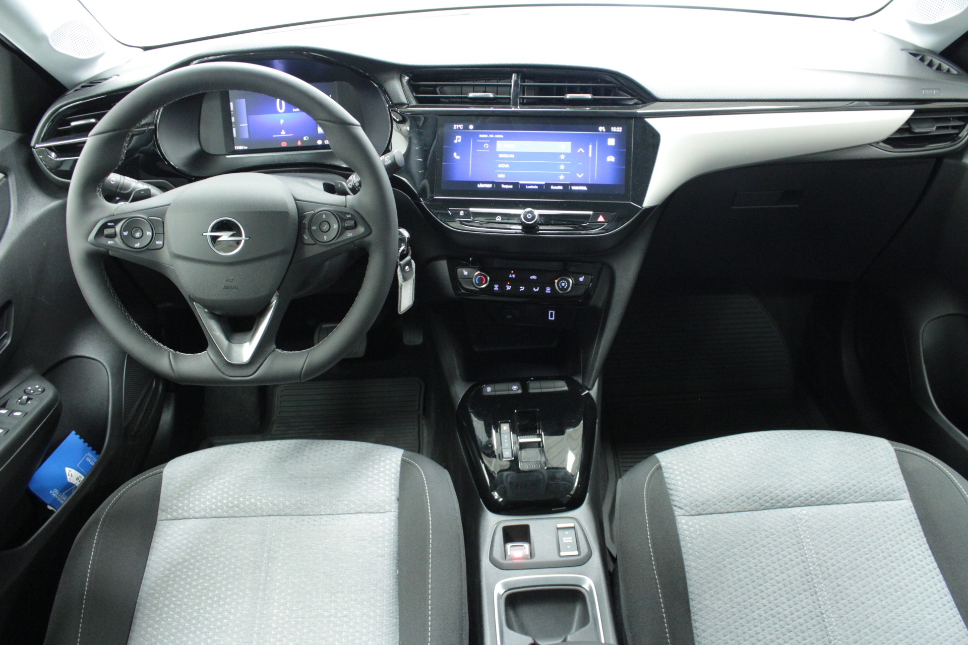 OPEL Corsa 2024
