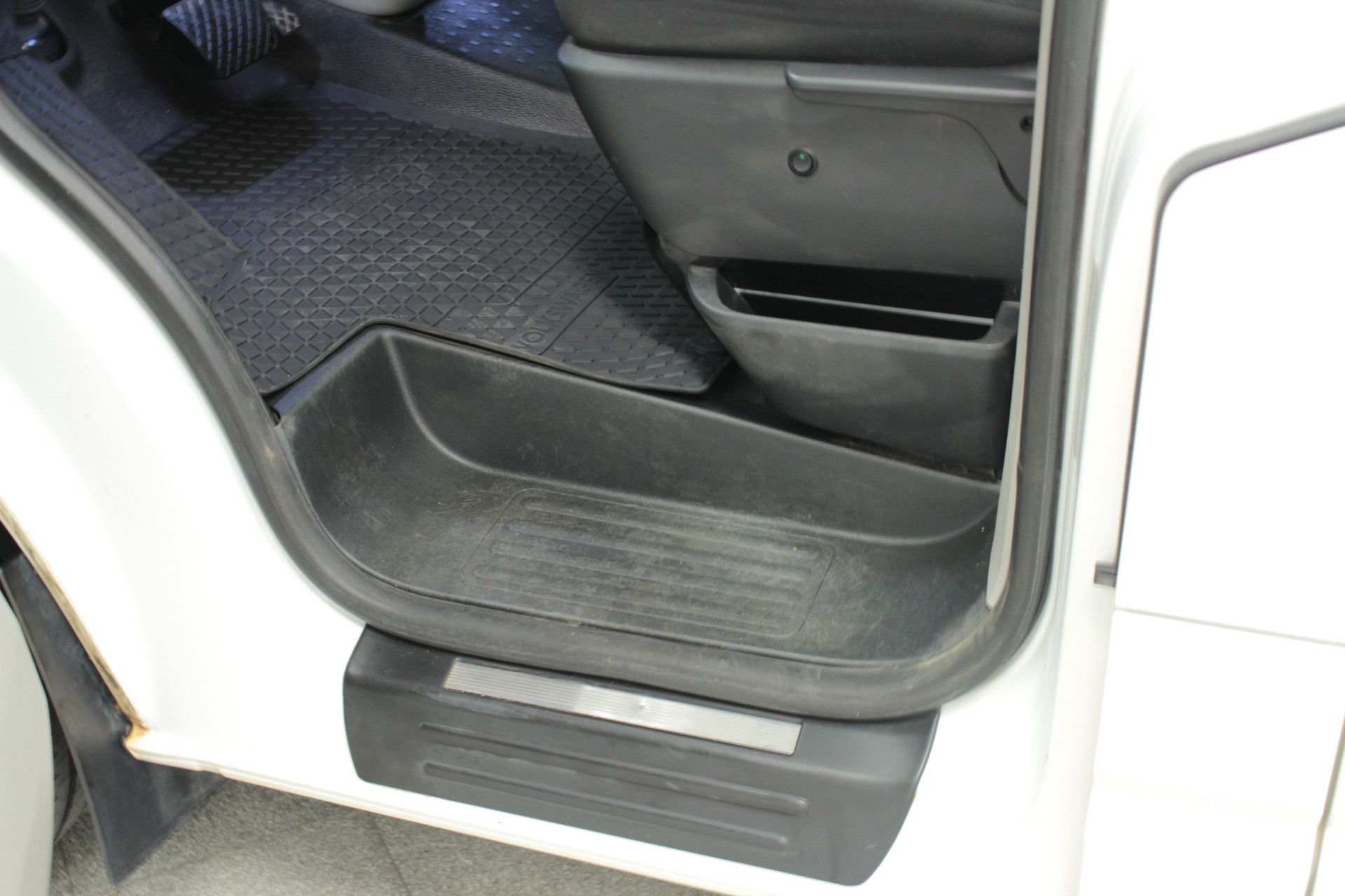 VOLKSWAGEN Transporter 2017